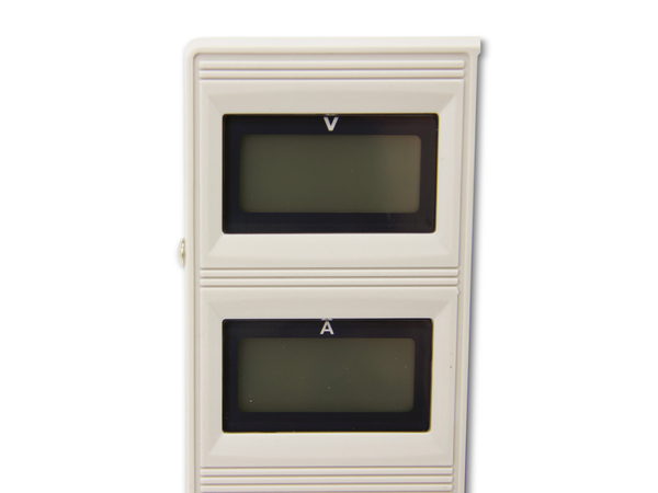 QUATPOWER Regelbares Labornetzgerät LN-1803C, 0...18 V-/0...3 A, Sicherheitstransformator - Produktbild 2