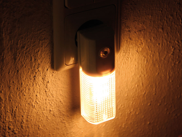 REV LED-Nachtlicht mit Dämmerungsautomatik - Produktbild 2