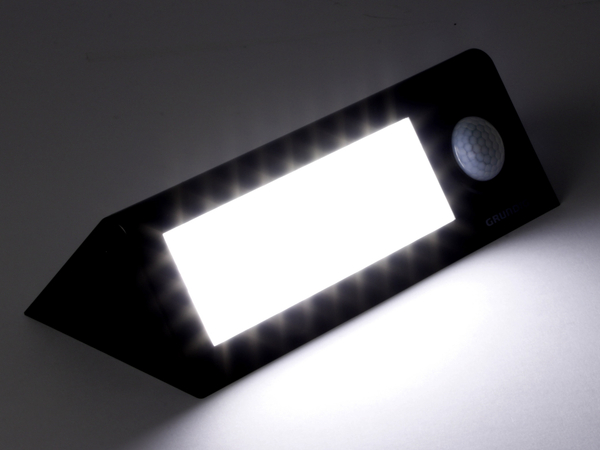 Grundig LED-Solar-Außen Leuchte 07447, 36 LEDs, PIR, schwarz - Produktbild 4