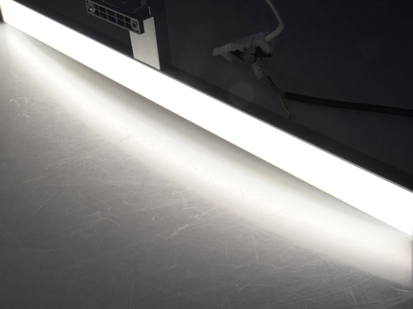 CHILITEC LED Spiegelleuchte “Banho 12W“, 230 V, 12 W, 960 lm, 600 mm, 4000 K - Produktbild 4