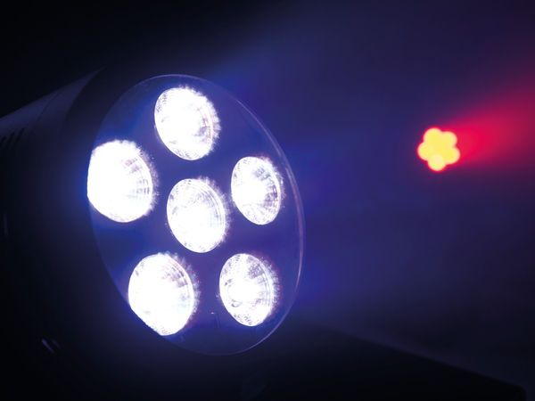 EUROLITE LED-Party-Spot PAR 6 QCL, Akku, RGBW, schwarz - Produktbild 2