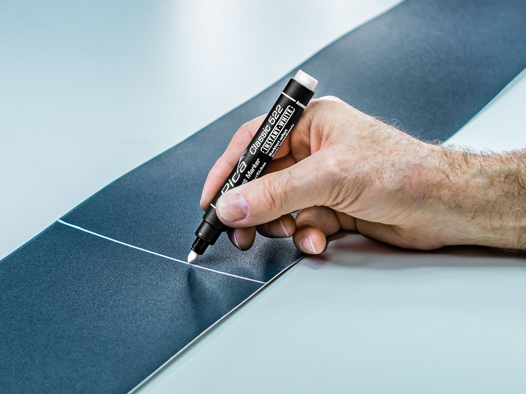 PICA Classic Permanent Marker Instant-White, 522/52/SB, weiß
