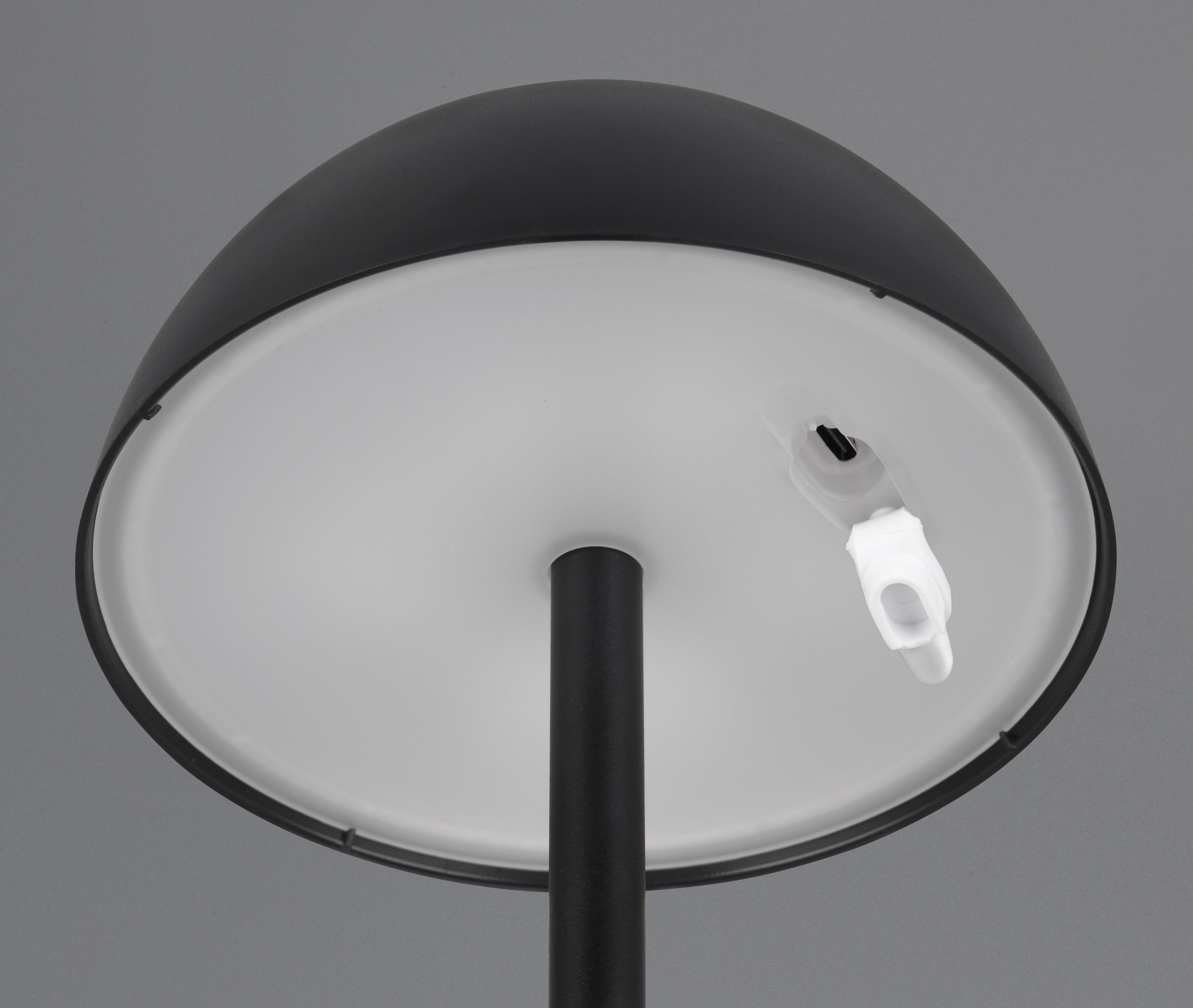 REALITY LED-Akku-Tischleuchte Ricardo R54106132 schwarz, IP54, 1,7 W, 240 lm, 3000 K REALITY LED-Akku-Tischleuchte Ricardo R54106132 schwarz, IP54, 1,7 W, 240 lm, 3000 K