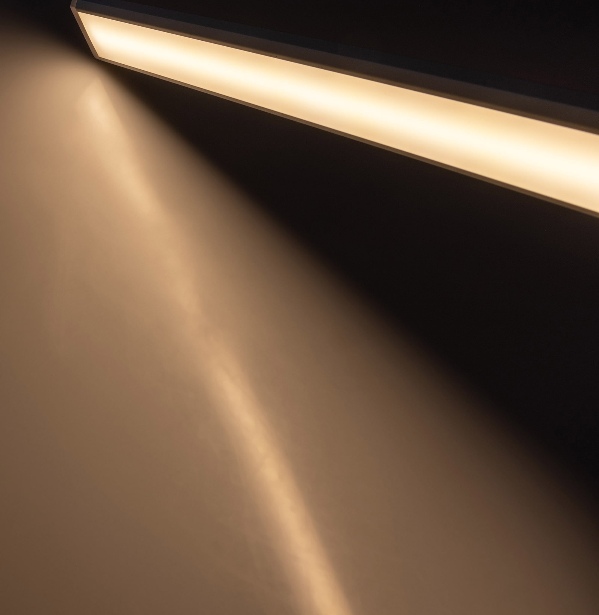 CHILITEC LED-Unterbauleuchte Comprido 600 CCT, EEK: G, 3000...6500 K, 60 cm CHILITEC LED-Unterbauleuchte Comprido 600 CCT, EEK: G, 3000...6500 K, 60 cm