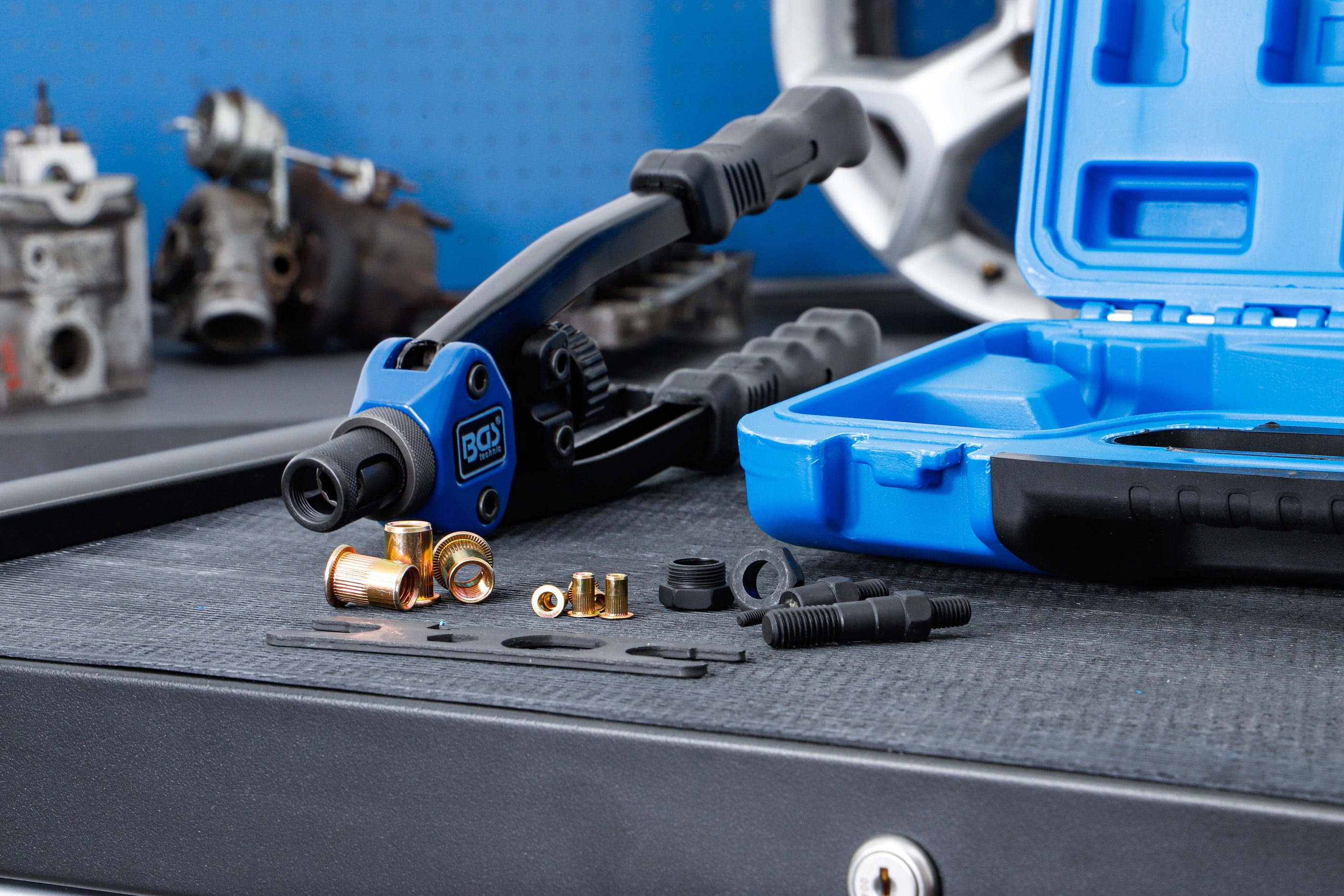 BGS TECHNIC Nietmutternzangen-Set, M3 - M10, 68-teilig