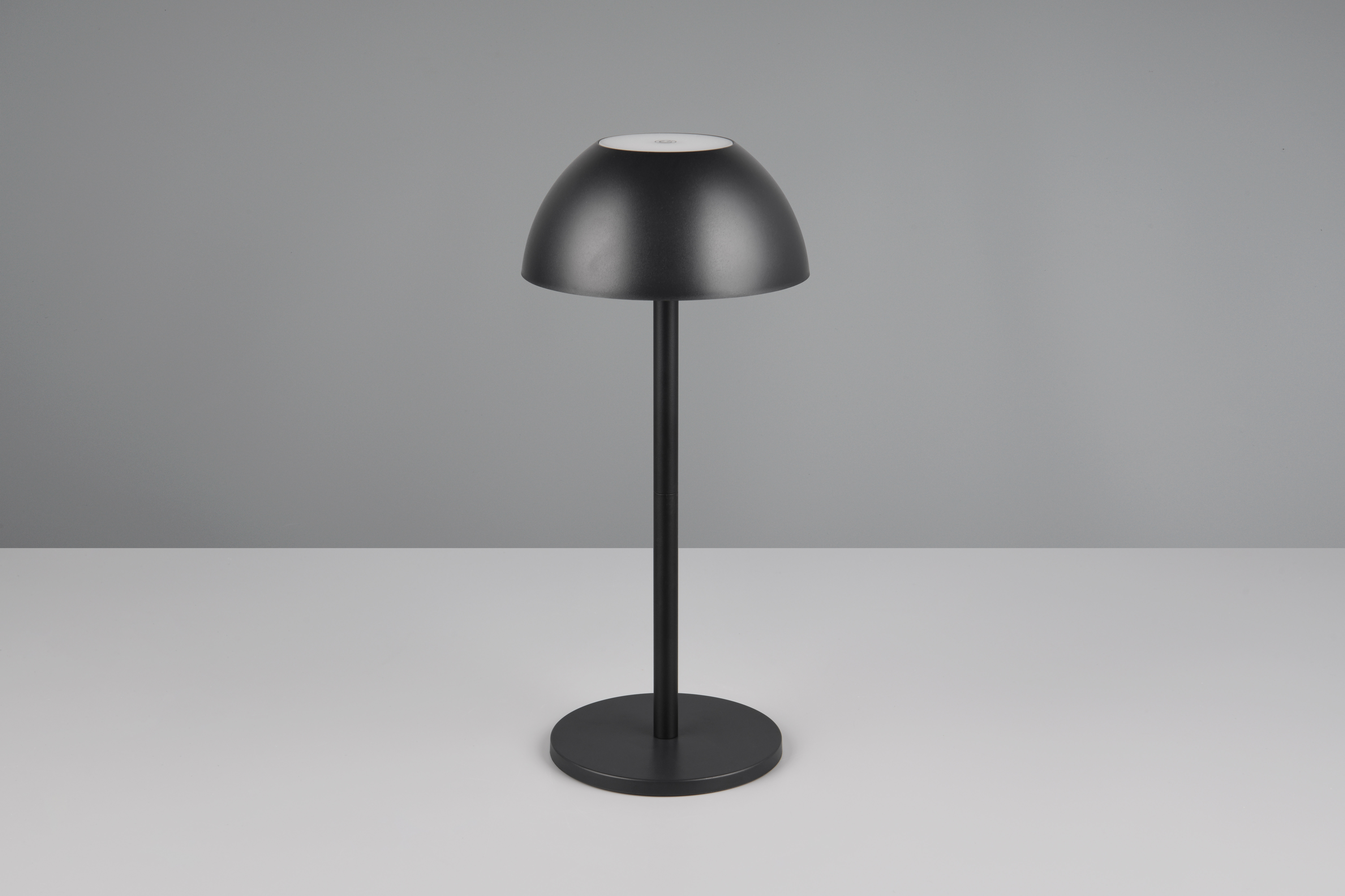 REALITY LED-Akku-Tischleuchte Ricardo R54106132 schwarz, IP54, 1,7 W, 240 lm, 3000 K REALITY LED-Akku-Tischleuchte Ricardo R54106132 schwarz, IP54, 1,7 W, 240 lm, 3000 K