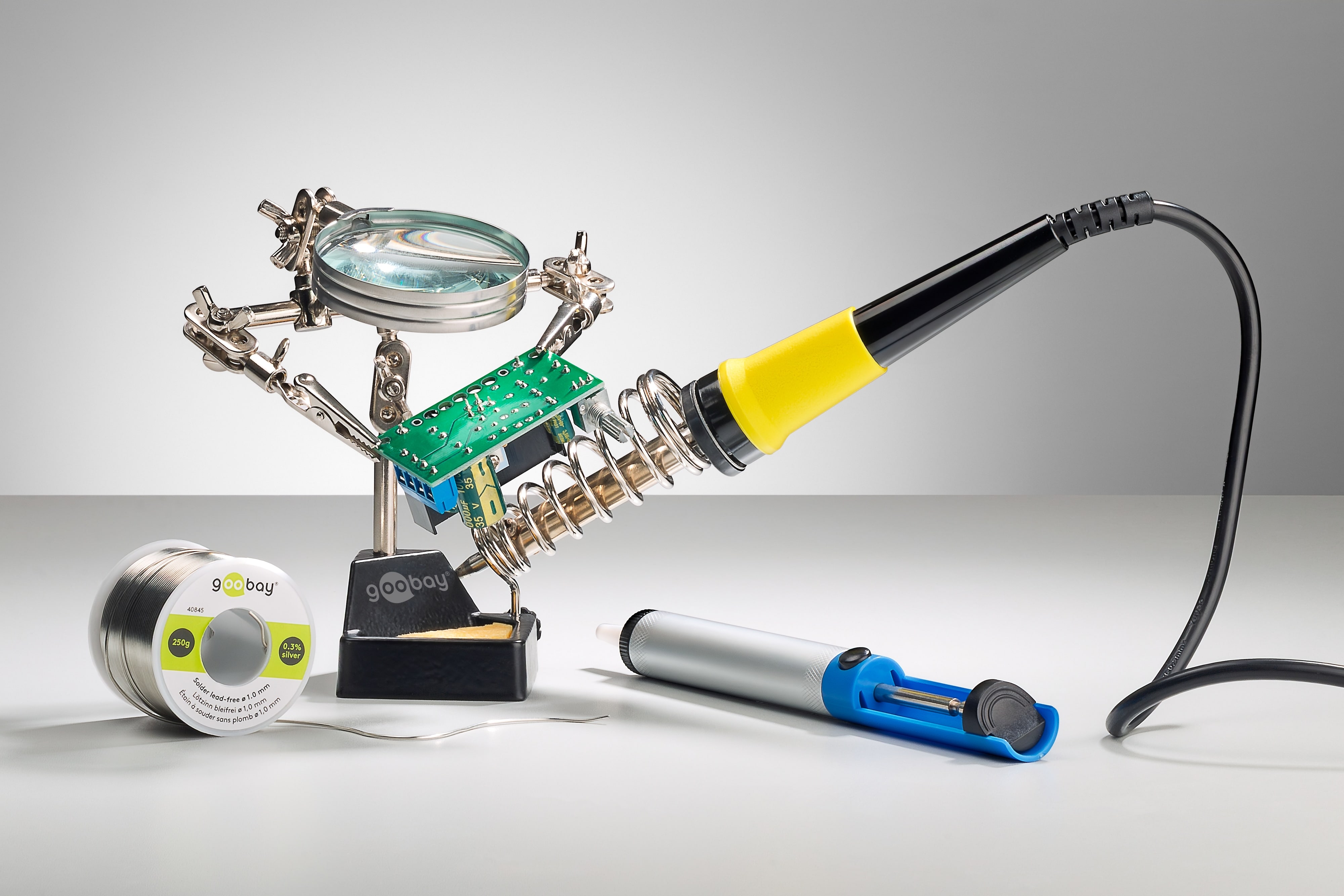 GOOBAY Dritte Hand, 76560, mit Lupe und Lötkolbenständer