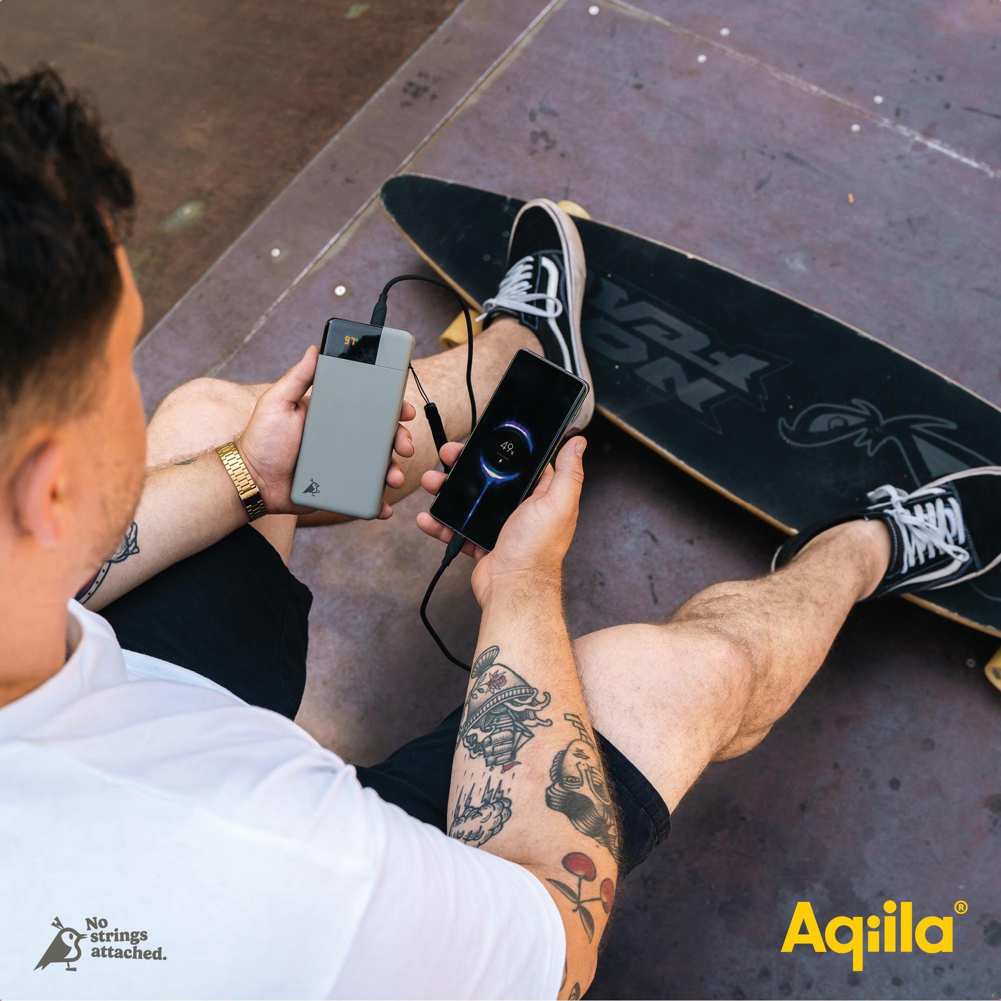 AQIILA Powerbank Powerbird B10, 20 W, 10.000mAh, 1x USB-A, 2x USB-C, moosgrün