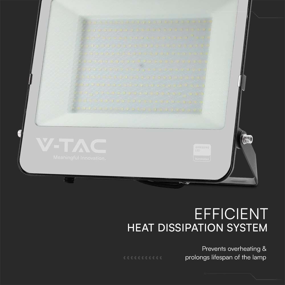 V-TAC LED-Fluter, VT-44201, EEK: D, 200 W, 22960 lm, 4000 K, IP65 V-TAC LED-Fluter, VT-44201, EEK: D, 200 W, 27000 lm, 4000 K, IP65