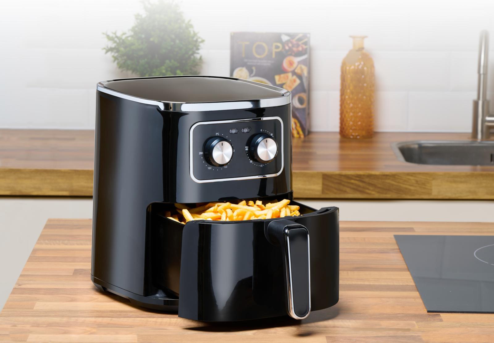 ALPINA Heißluftfritteuse 4,5L, 1400W, Timerfunktion, 1-4 Personen ALPINA Heißluftfritteuse 4,5L, 1400W, Timerfunktion, 1-4 Personen