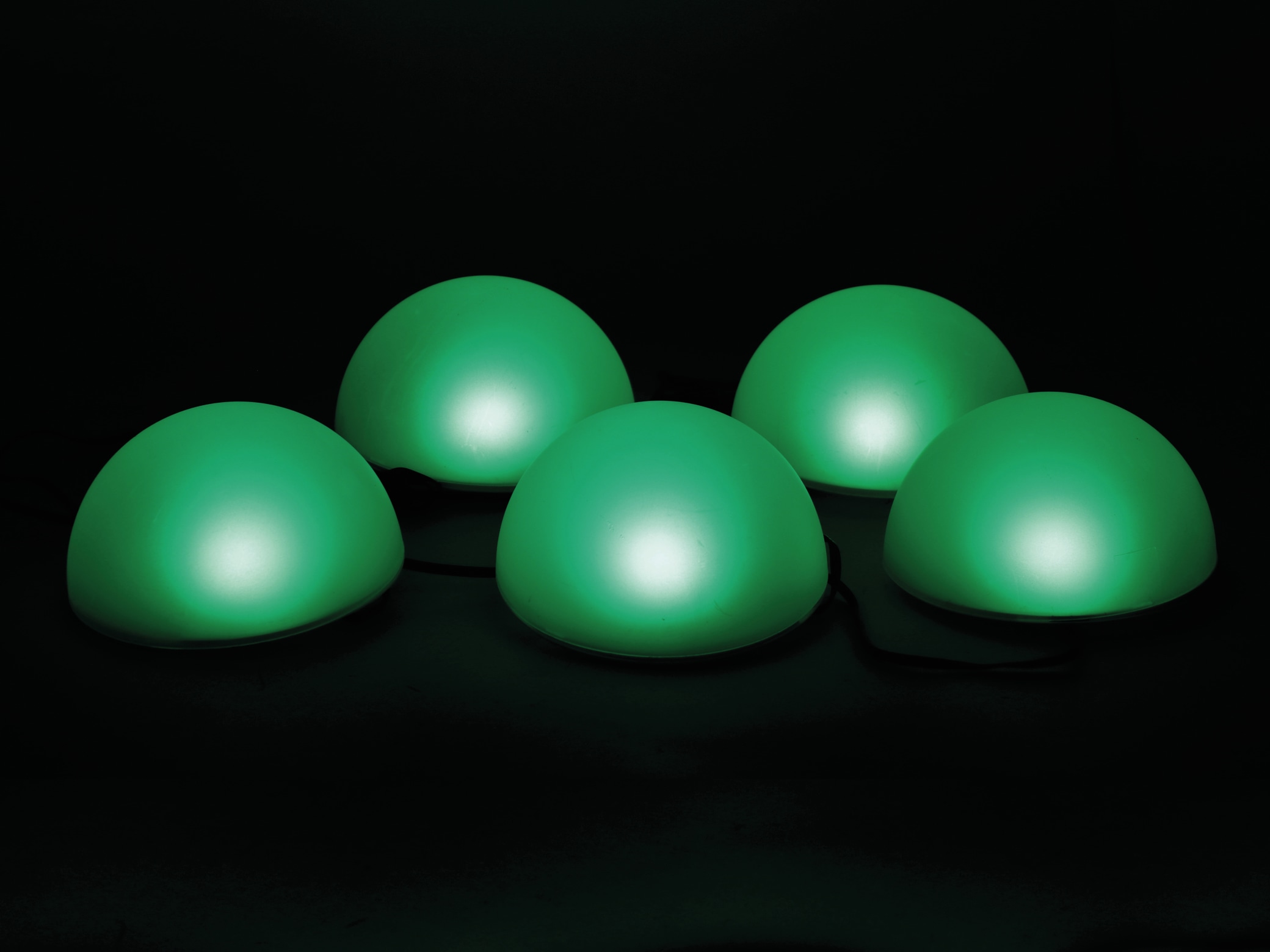 Solar-Bodenlichterkette, 5 Halbkugeln, RGB+WW, Bastelware Solar-Bodenlichterkette, 5 Halbkugeln, RGB+WW, Bastelware