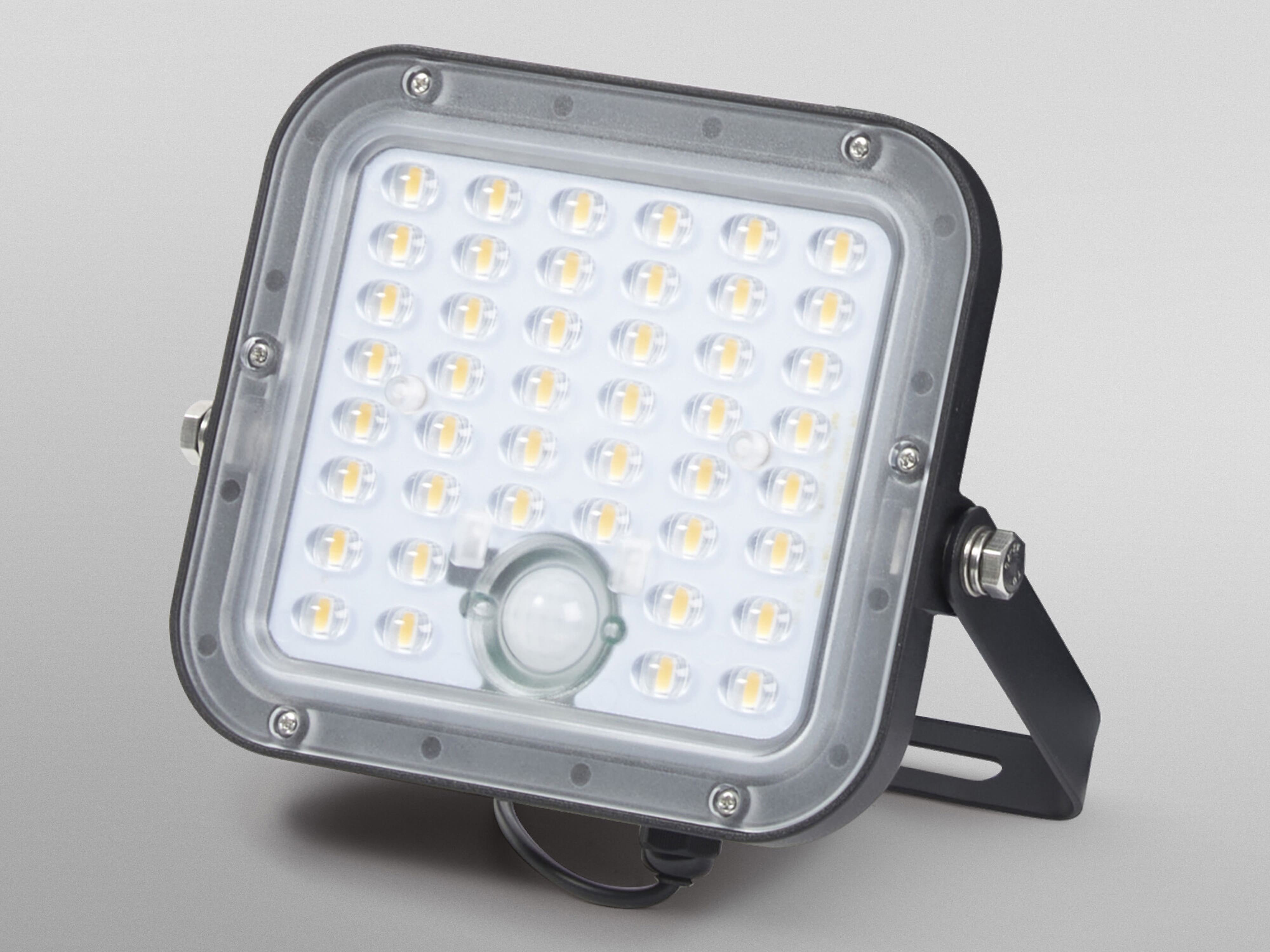 OSRAM Solar LED-Fluter, 10W, 1400lm, 4000K, schwarz OSRAM Solar LED-Fluter, 10W, 1400lm, 4000K, schwarz