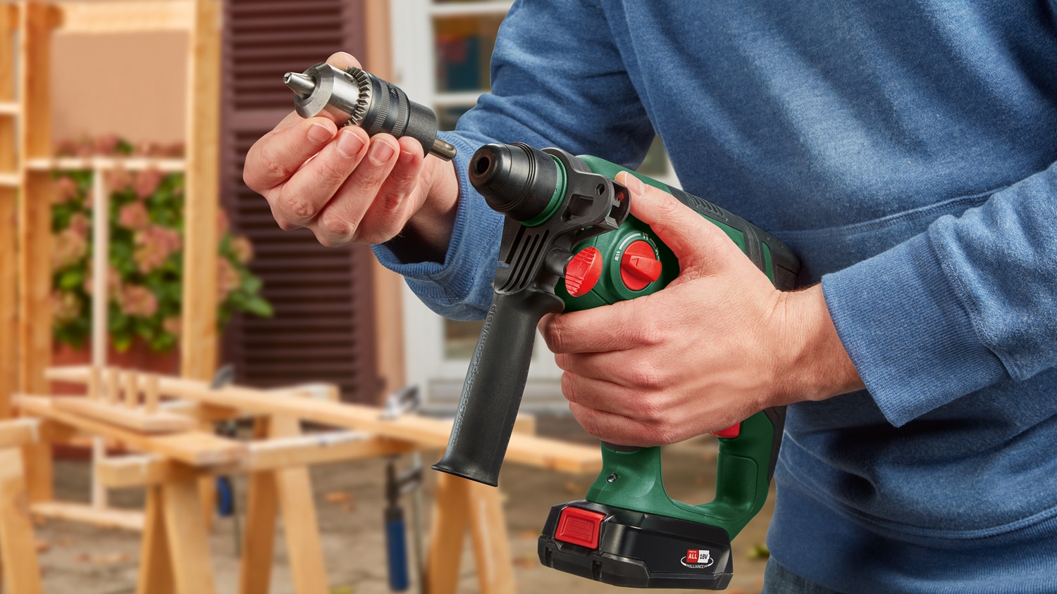 BOSCH Akku-Bohrhammer UniversalHammer 18V, 06039D6000, Solo BOSCH Akku-Bohrhammer UniversalHammer 18V, 06039D6000, Solo