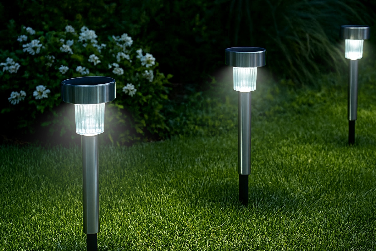 BLULAXA Solar LED-Gartenleuchte 51016, 6500K, IP44, stahlfarbig