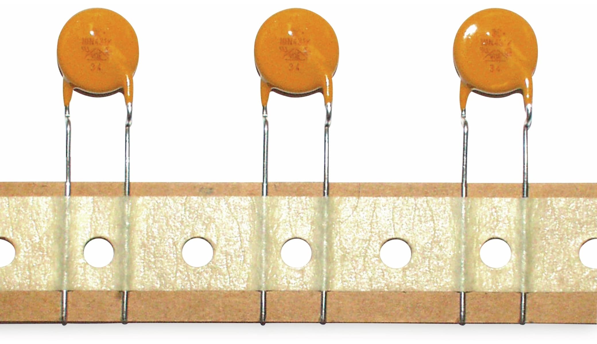 JOYIN Varistor Metalloxid 400 mW, 275 V~, RM7,5, 1 St.