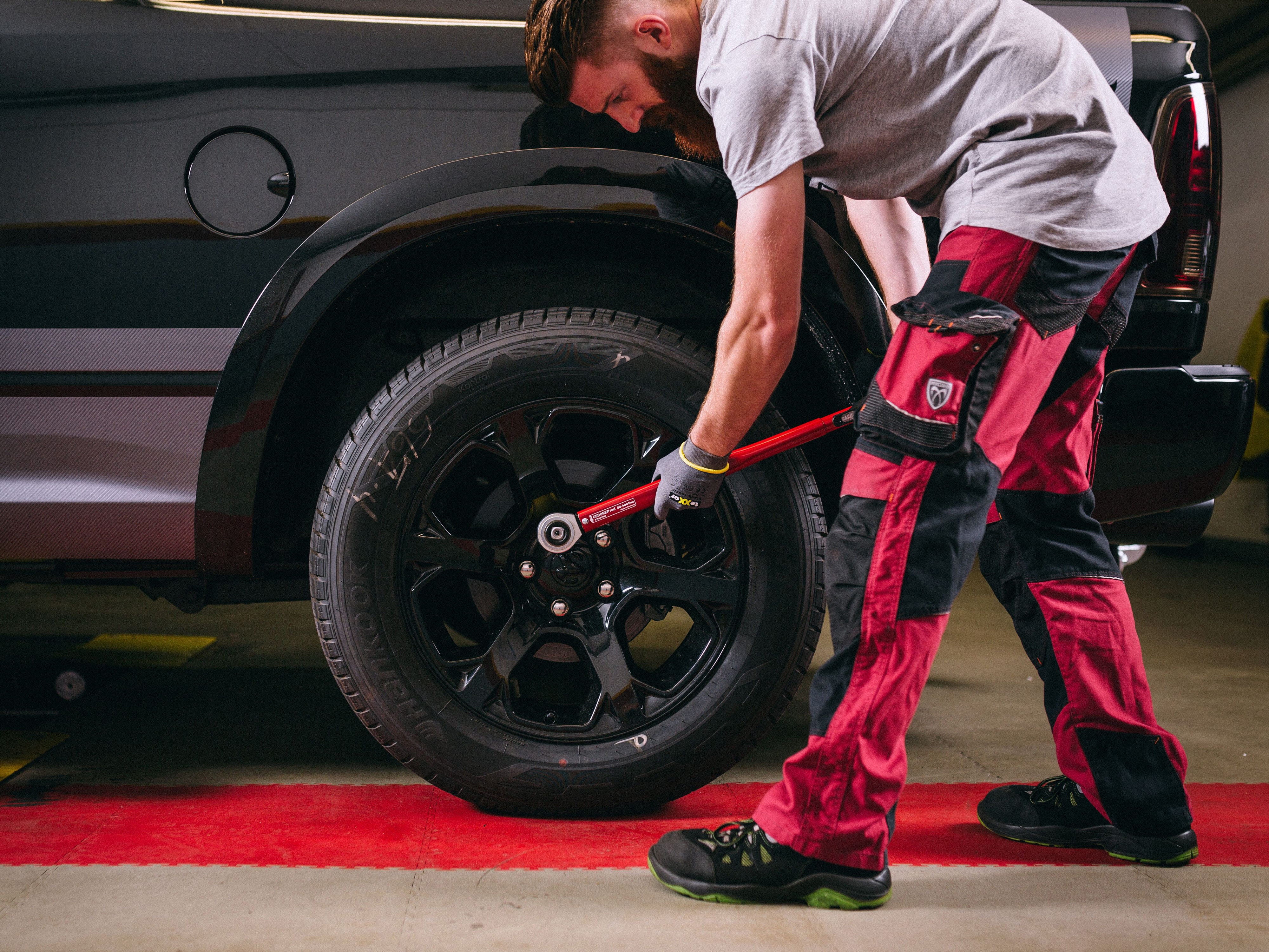 GEDORE RED Drehmomentschlüssel, R68900200, 1/2", 40-200 Nm