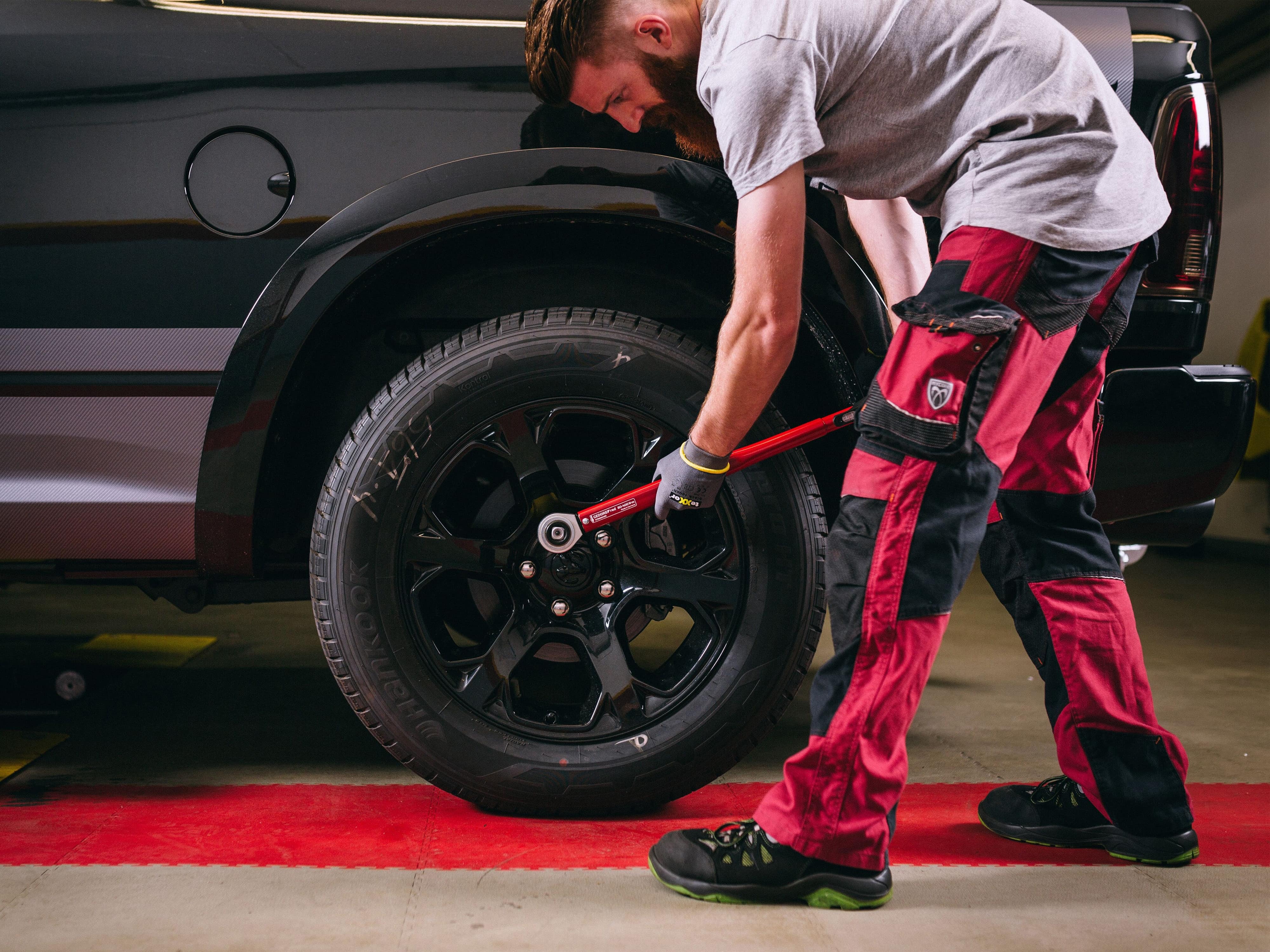 GEDORE RED Drehmomentschlüssel, R68900200, 1/2", 40-200 Nm