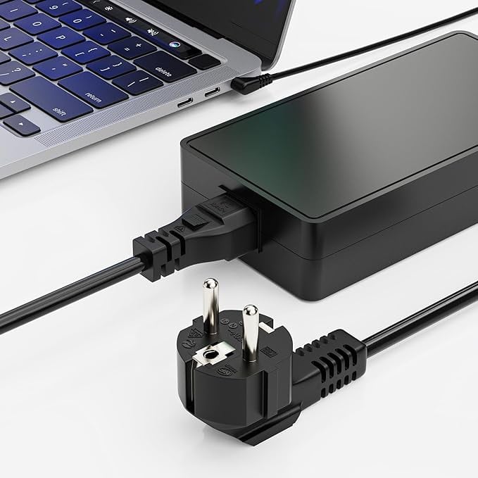 SONERO Netzkabel Schutzkontaktstecker, X-SKW-C5G-030B, 90°, schwarz, 3m SONERO Netzkabel Schutzkontaktstecker, X-SKW-C5G-030B, 90°, schwarz, 3m