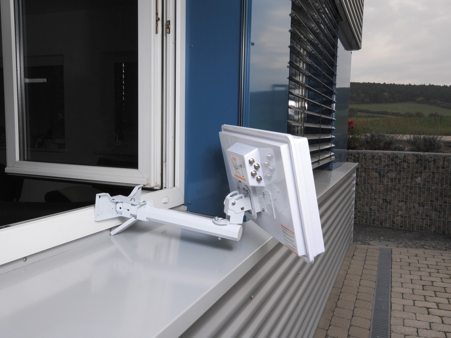 SELFSAT SAT-Flachantenne H30D+, Quad SELFSAT SAT-Flachantenne H30D+, Quad