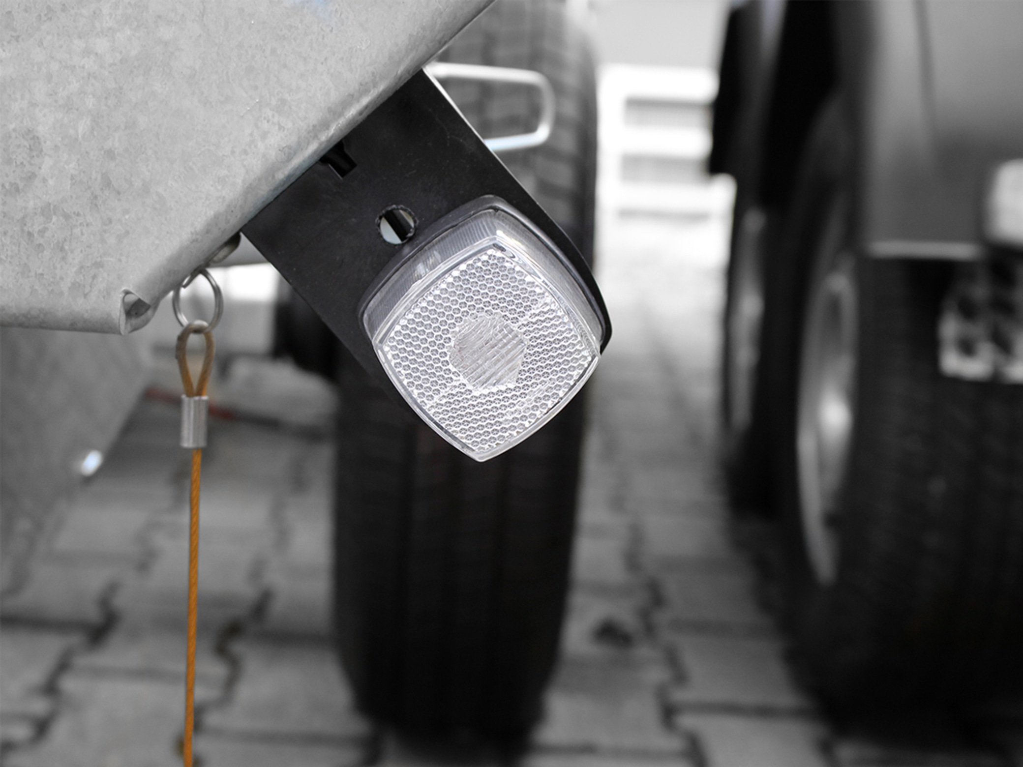 Positionsleuchte, 66x62 mm, weiß, mit Reflektor