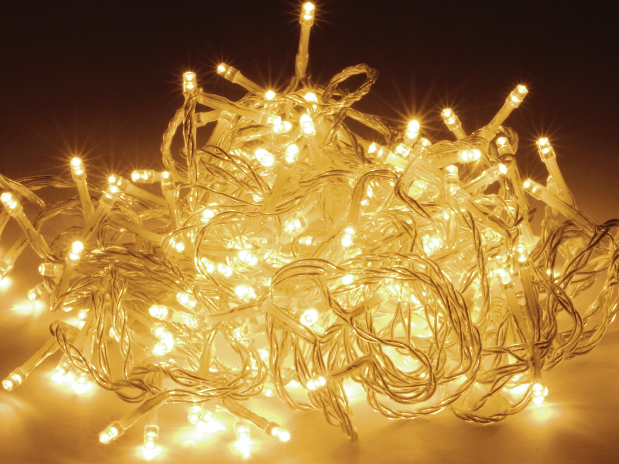 LED-Lichterkette, 80 LEDs, warmweiß, 230V~, IP44, Innen/Außen, Kabelfarbe silber/transparent LED-Lichterkette, 80 LEDs, warmweiß, 230V~, IP44, Innen/Außen, Kabelfarbe silber/transparent