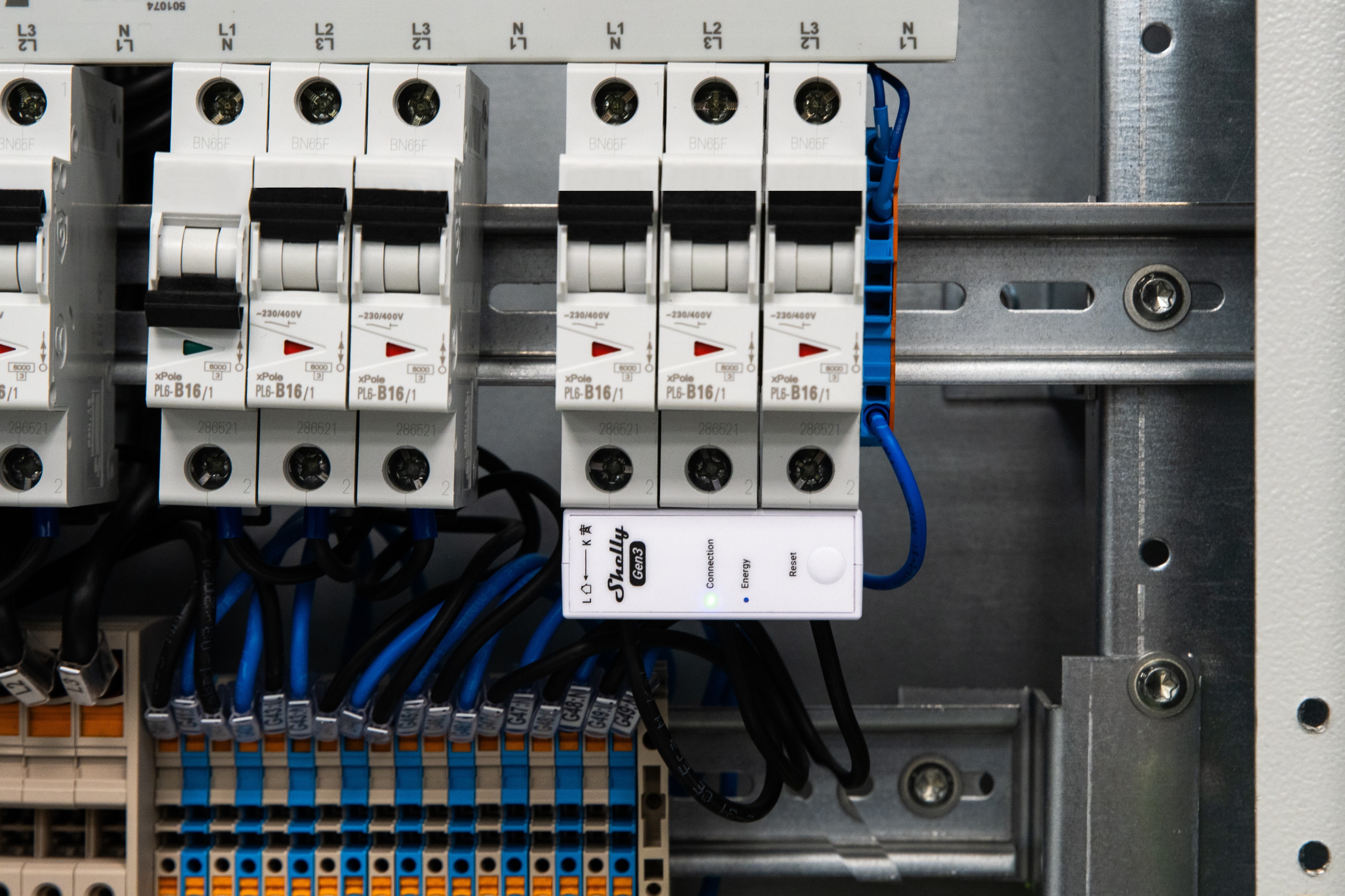 SHELLY WLAN-Stromzähler 3EM-63T Gen3, weiß