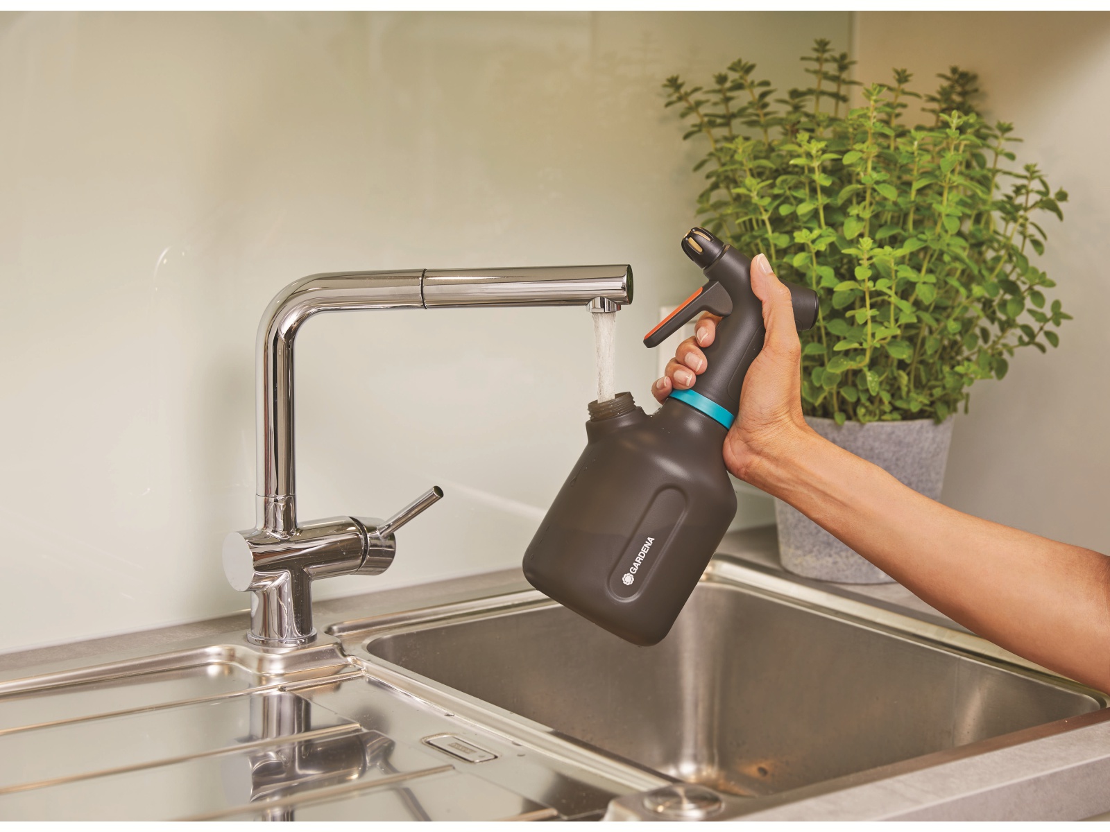 GARDENA Pumpsprüher 11112-20, 1000 ml