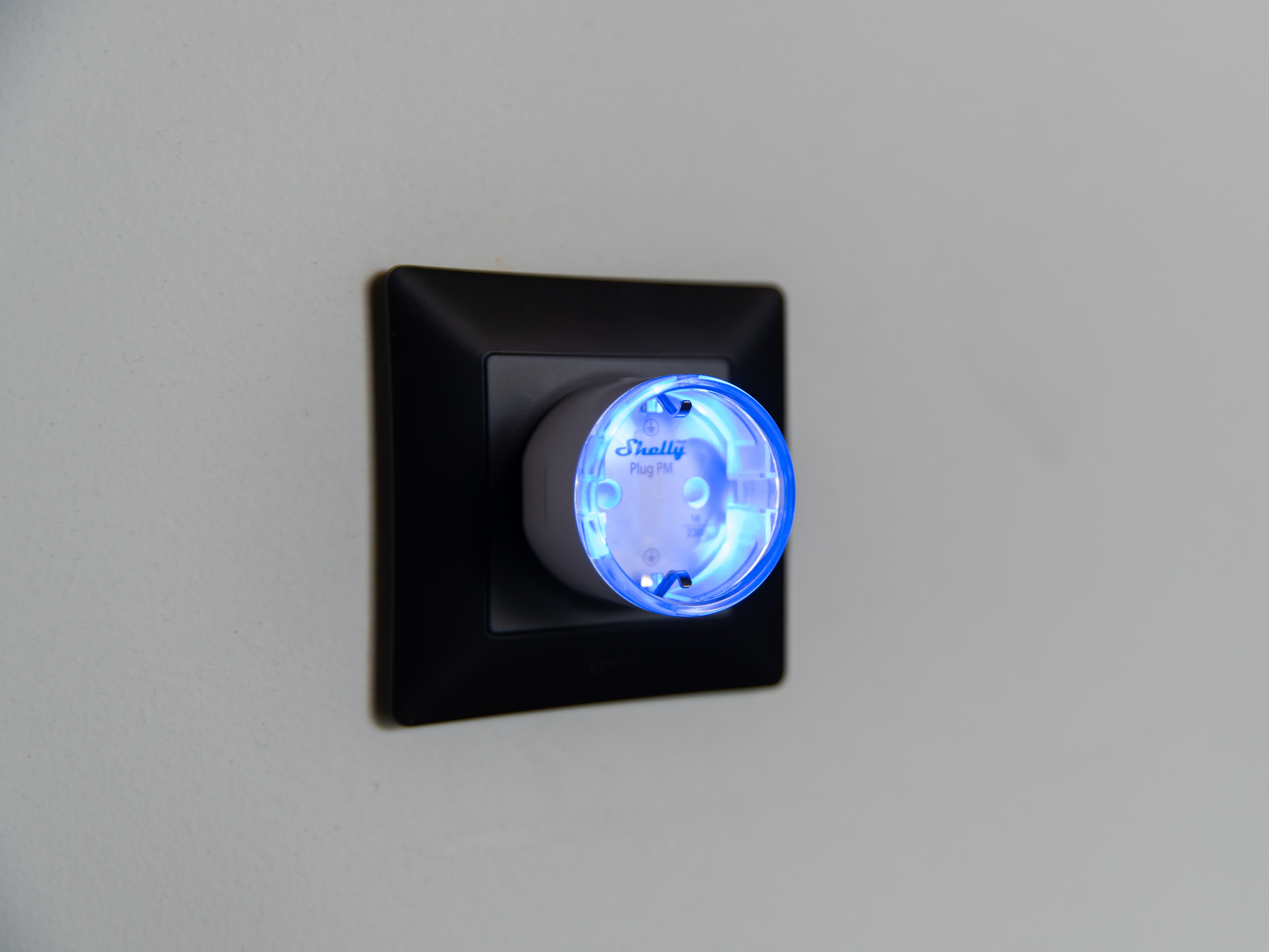 SHELLY WLAN-Steckdose Plug PM Gen3, schwarz SHELLY WLAN-Steckdose Plug PM Gen3, schwarz