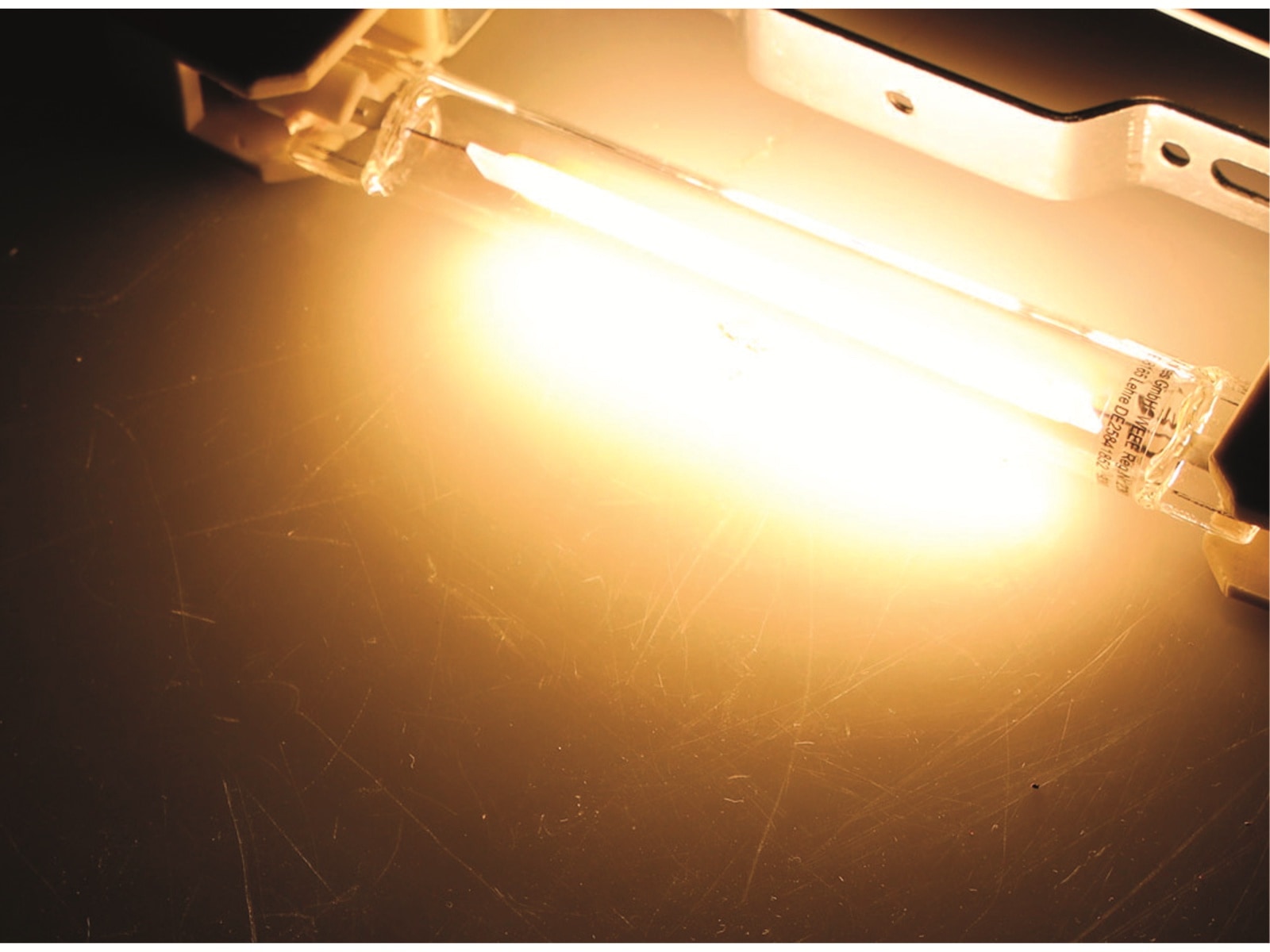 CHILITEC LED-Lampe R7s, EEK: E, 8 W, 930 lm, 2900 K, warmweiß, COB, 118 mm CHILITEC LED-Lampe R7s, EEK: E, 8 W, 930 lm, 2900 K, warmweiß, COB, 118 mm