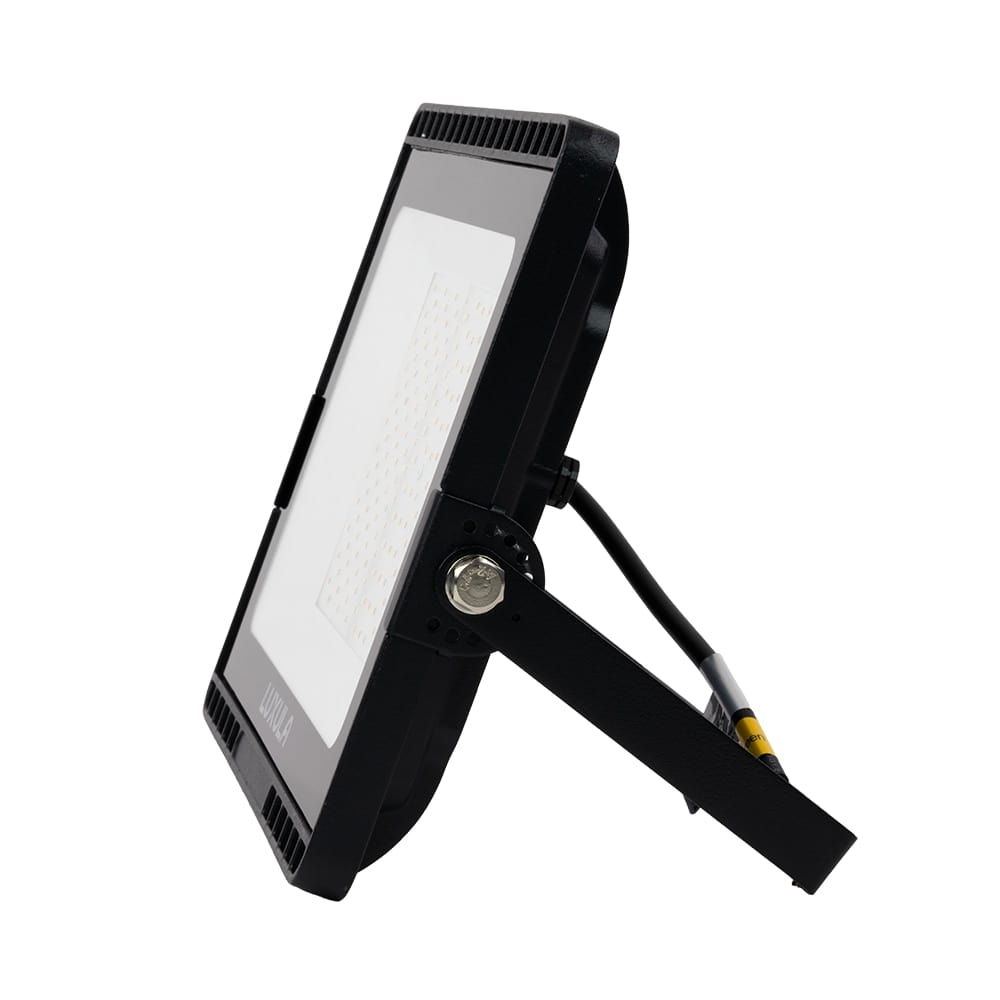 LUXULA LED-Fluter, EEK: F, 100W, 10000lm, CCT, schwarz LUXULA LED-Fluter, EEK: F, 100W, 10000lm, CCT, schwarz