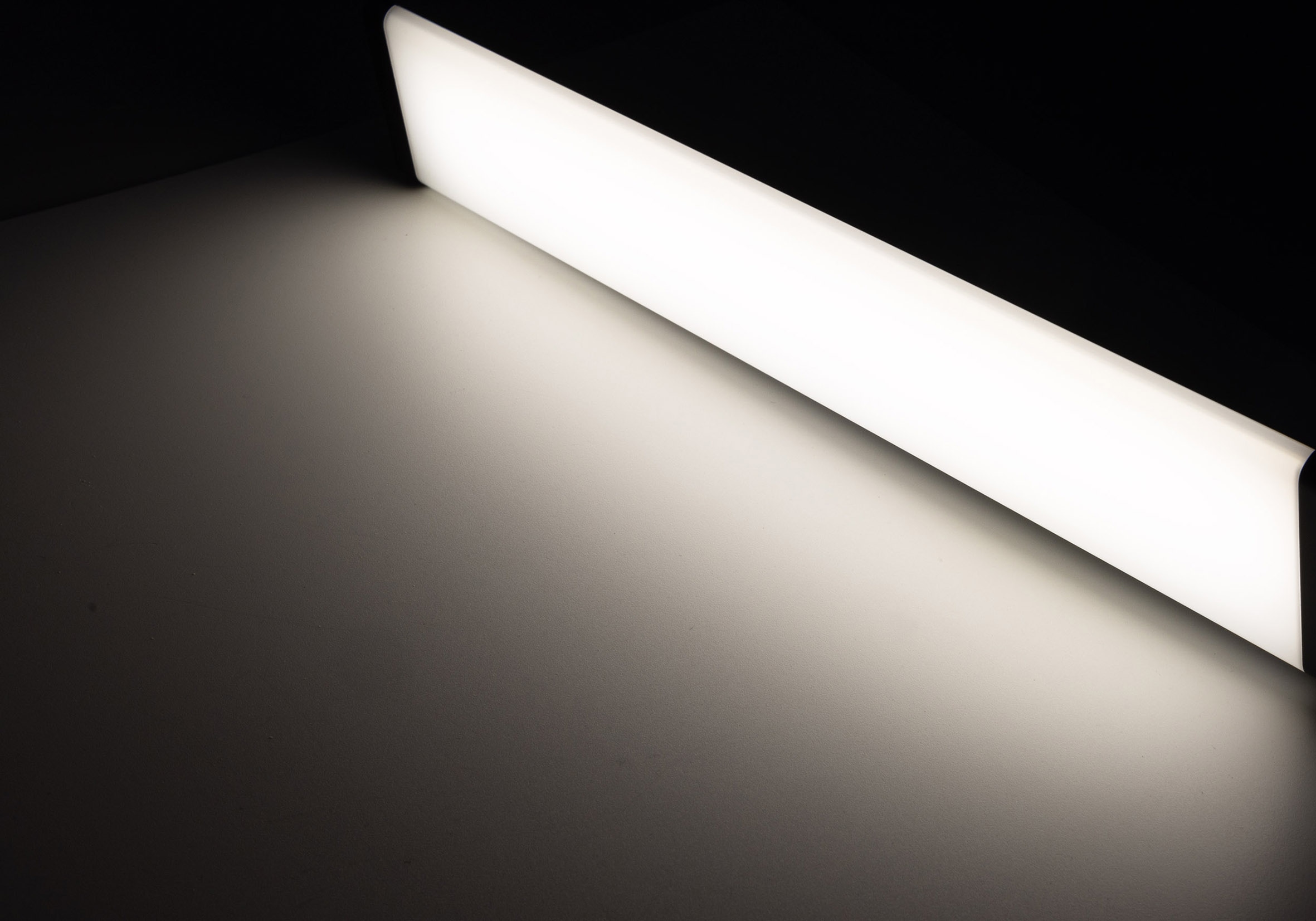 CHILITEC LED-Unterbauleuchte Arusha, EEK: F, 18 W, 1778 lm, 60 cm, schwarz CHILITEC LED-Unterbauleuchte Arusha, EEK: F, 18 W, 1778 lm, 60 cm, schwarz