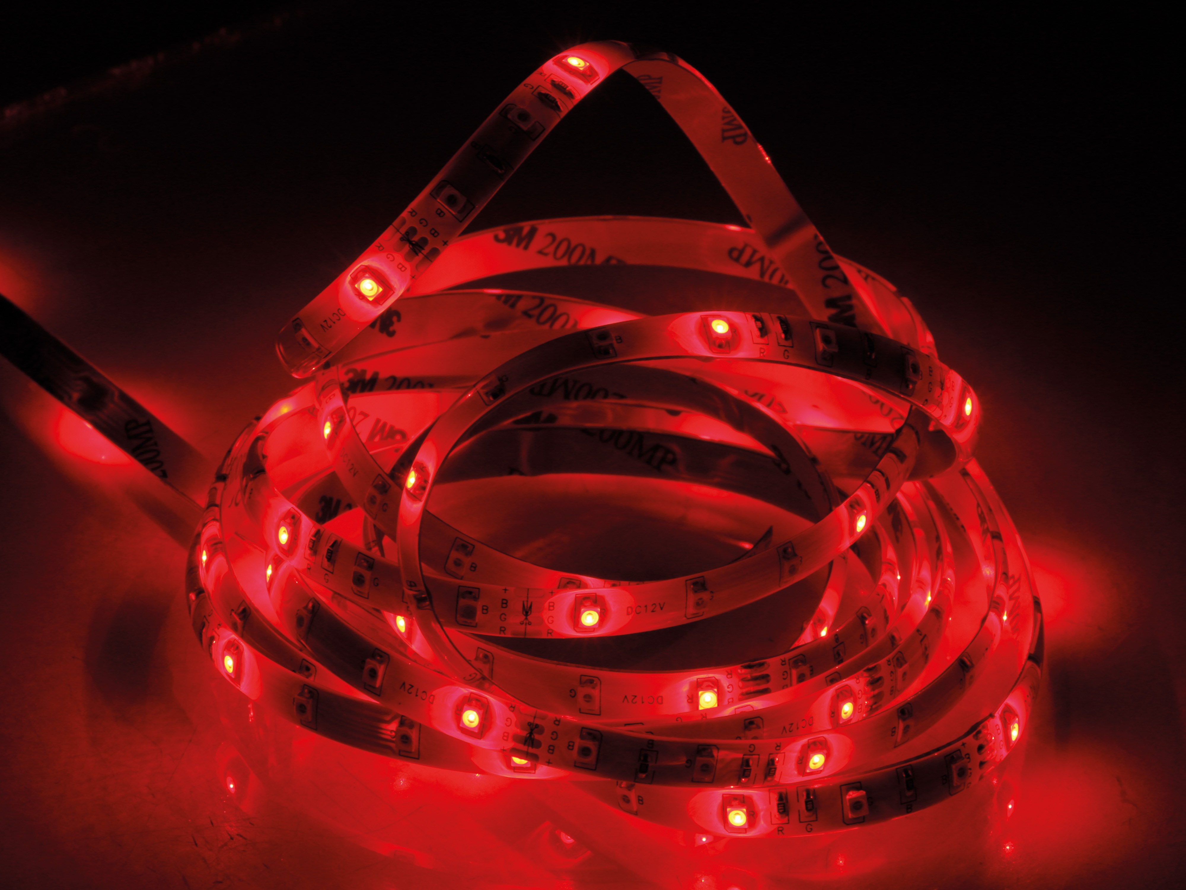 GRUNDIG RGB LED Strip, 3 m, 180 LEDs GRUNDIG RGB LED Strip, 3 m, 180 LEDs