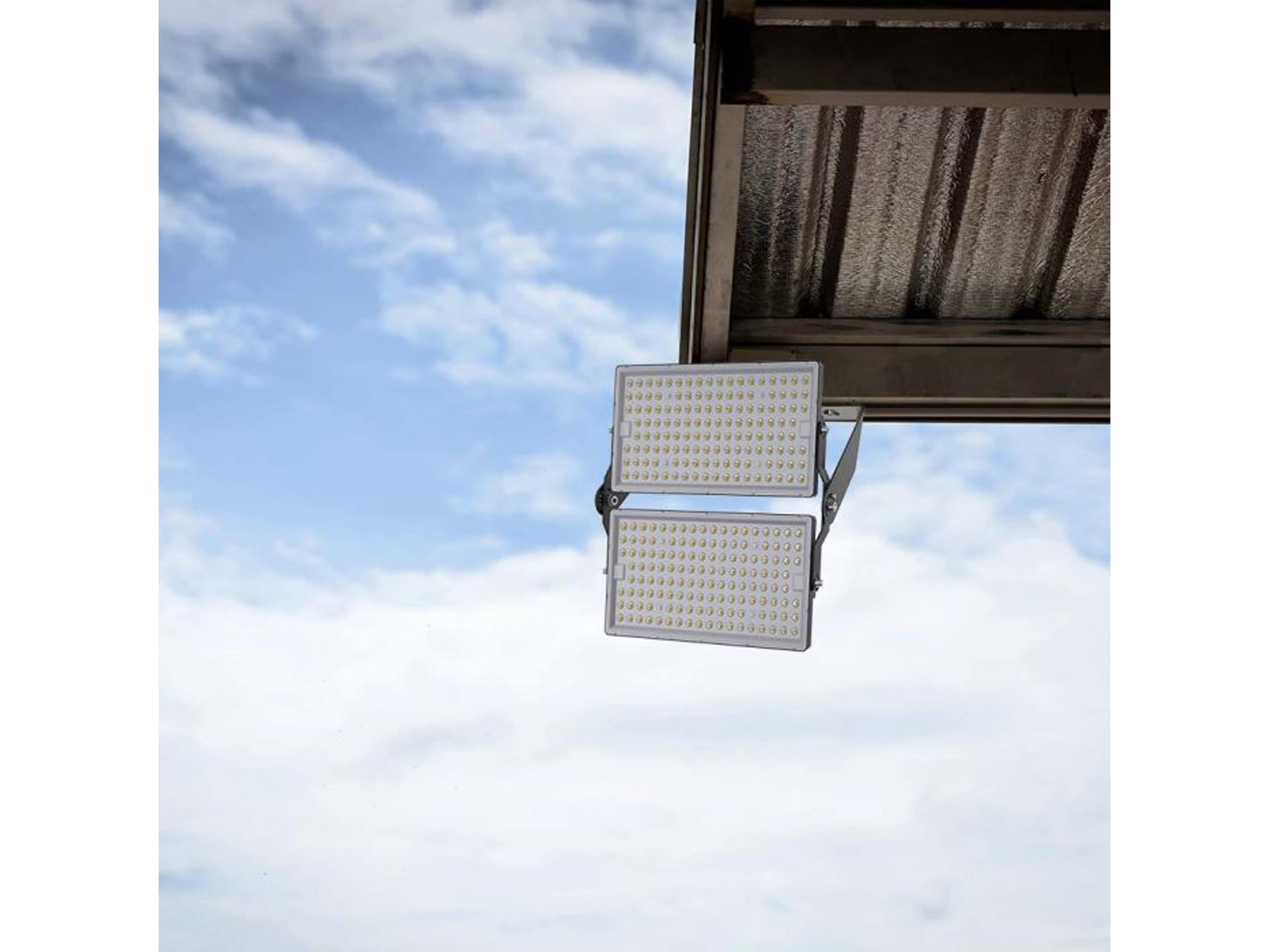 V-TAC LED-Fluter VT-48500, 500W, 4000K, EEK: D, 67500lm, neutralweiß, IP65, schwarz