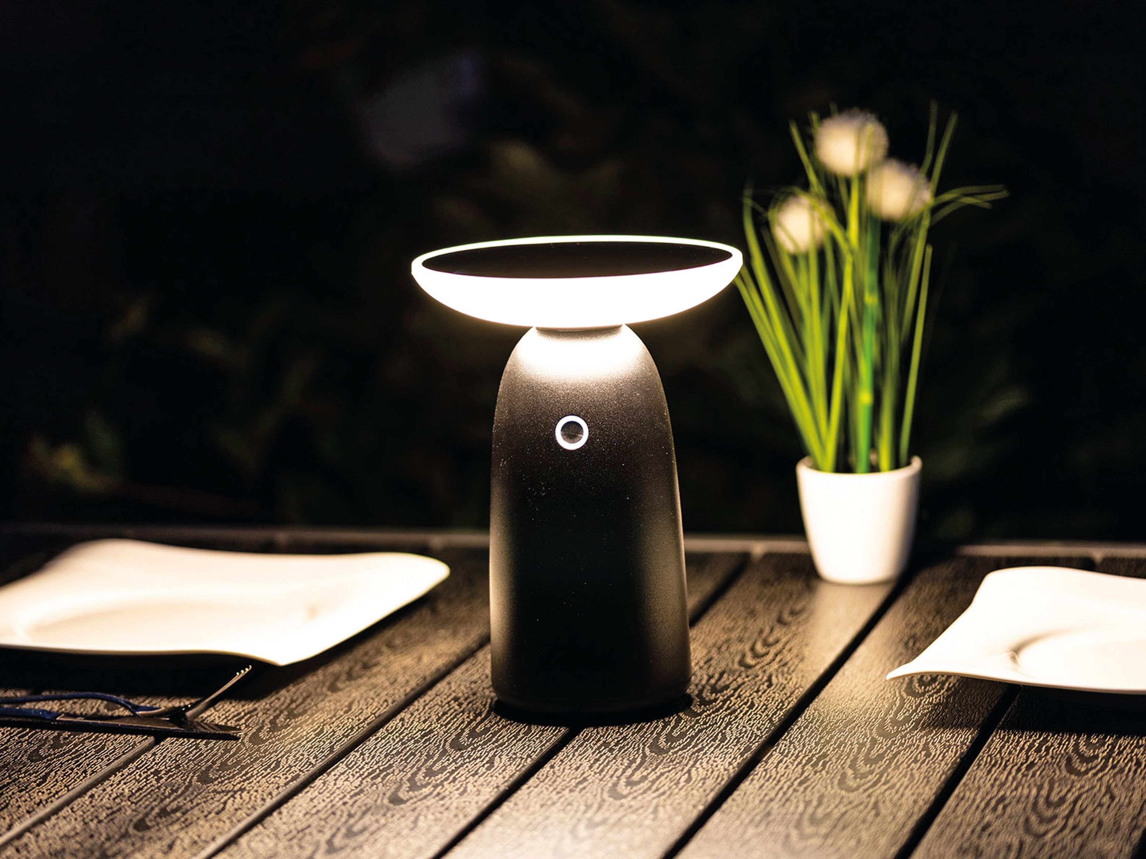 CHILITEC Solar LED-Tischleuchte Foco Mesa, Akku, IP44, 3000 K, 1000 lm CHILITEC Solar LED-Tischleuchte Foco Mesa, Akku, IP44, 3000 K, 1000 lm