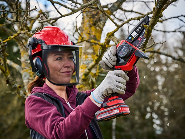 EINHELL Akku-Astkettensäge GE-PS 18/15 Li BL Kit (1x 4,0 Ah) EINHELL Akku-Astkettensäge GE-PS 18/15 Li BL Kit (1x 4,0 Ah)
