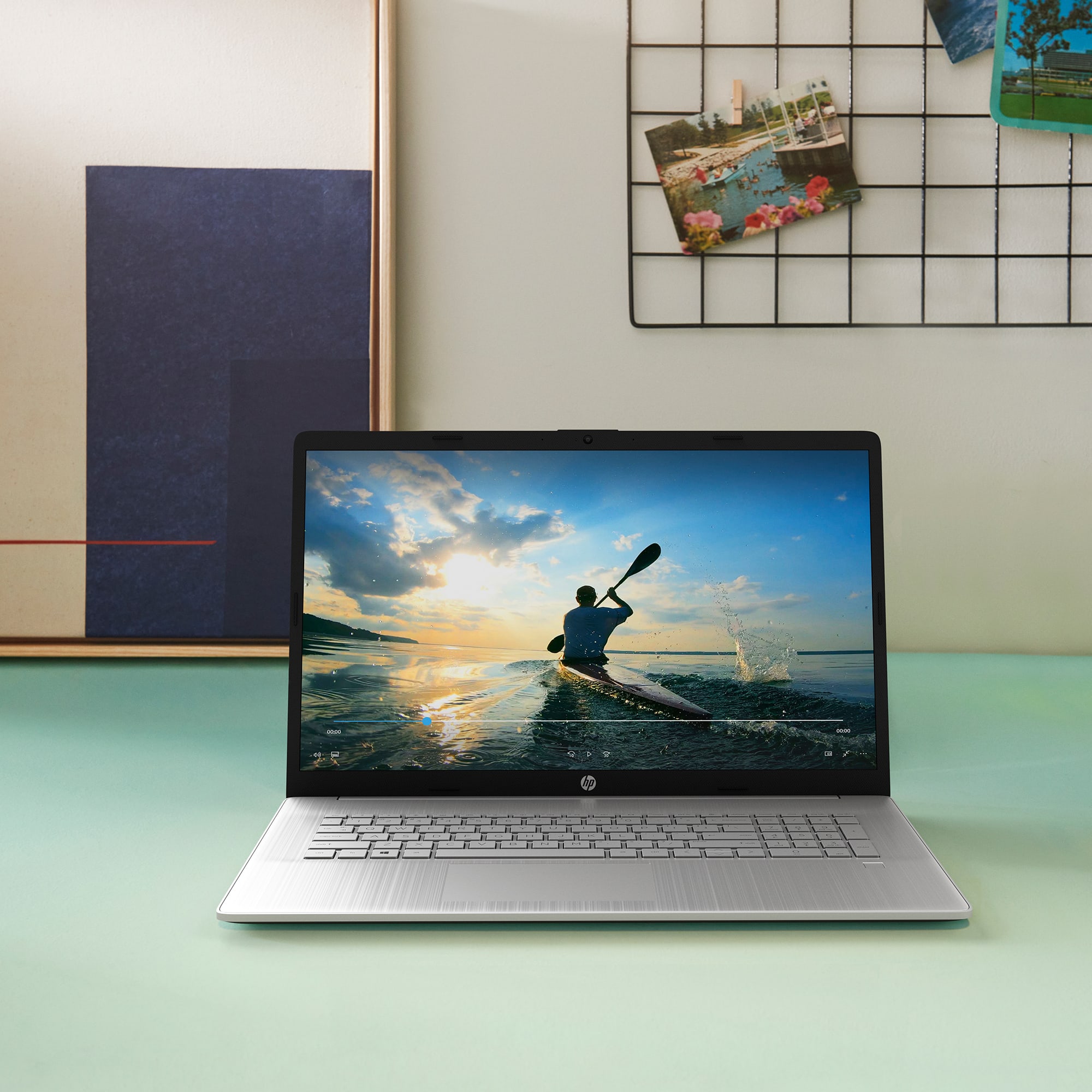 HP Notebook 17-cp3176ng, 43,9cm (17,3"), FullHD, AMD Ryzen™ 7 7730U, 16GB DDR4, Windows 11 Home HP Notebook 17-cp3176ng, 43,9cm (17,3"), FullHD, AMD Ryzen™ 7 7730U, 16GB DDR4, Windows 11 Home