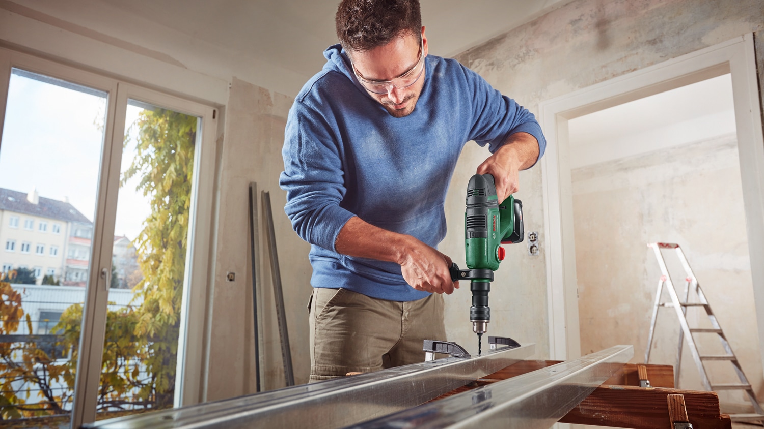 BOSCH Akku-Bohrhammer UniversalHammer 18V, 06039D6000, Solo