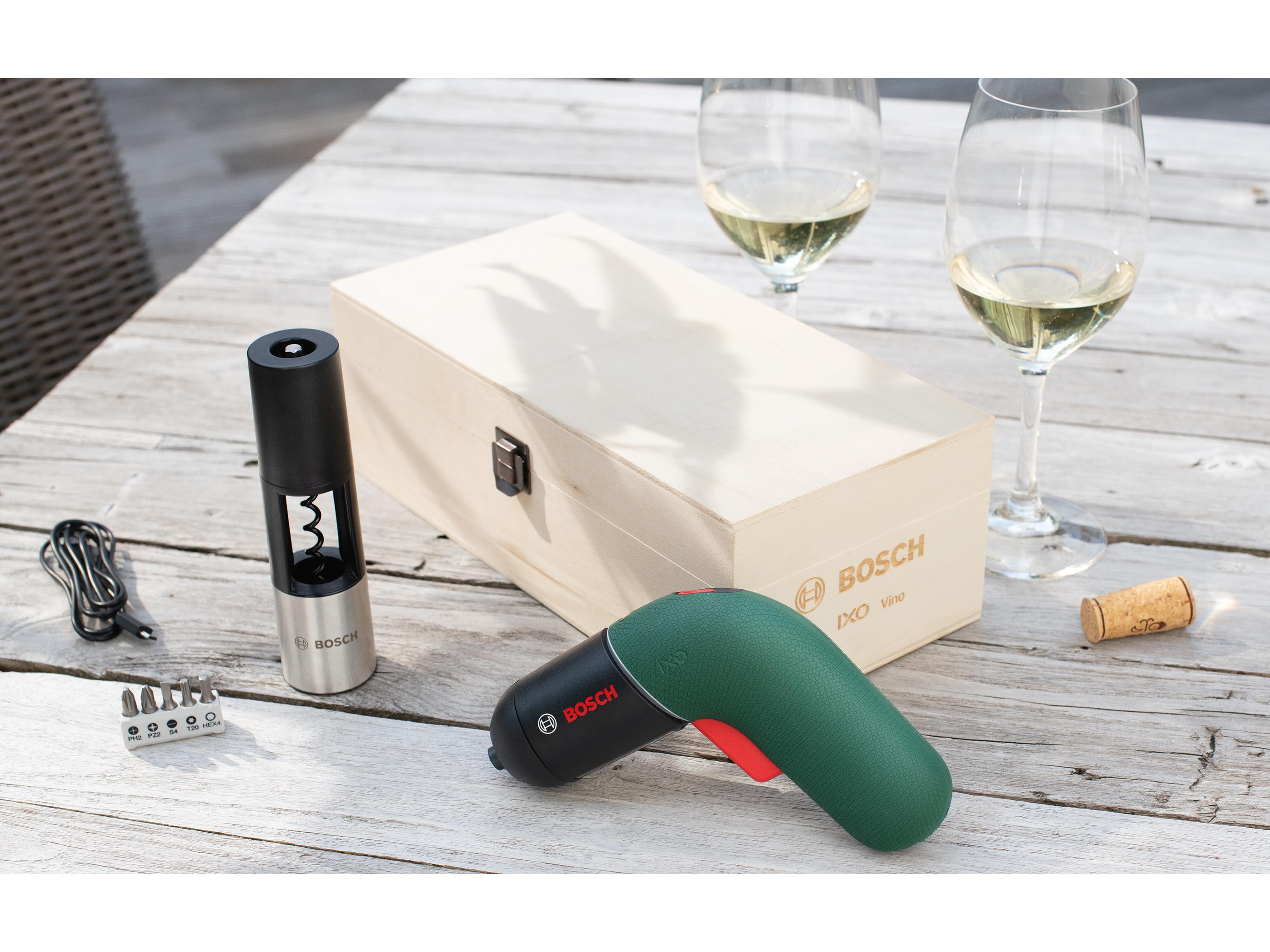 BOSCH Akku-Schrauber, IXO VI Vino Set + 3 Aufsätze BOSCH Akku-Schrauber, IXO VI Vino Set + 3 Aufsätze