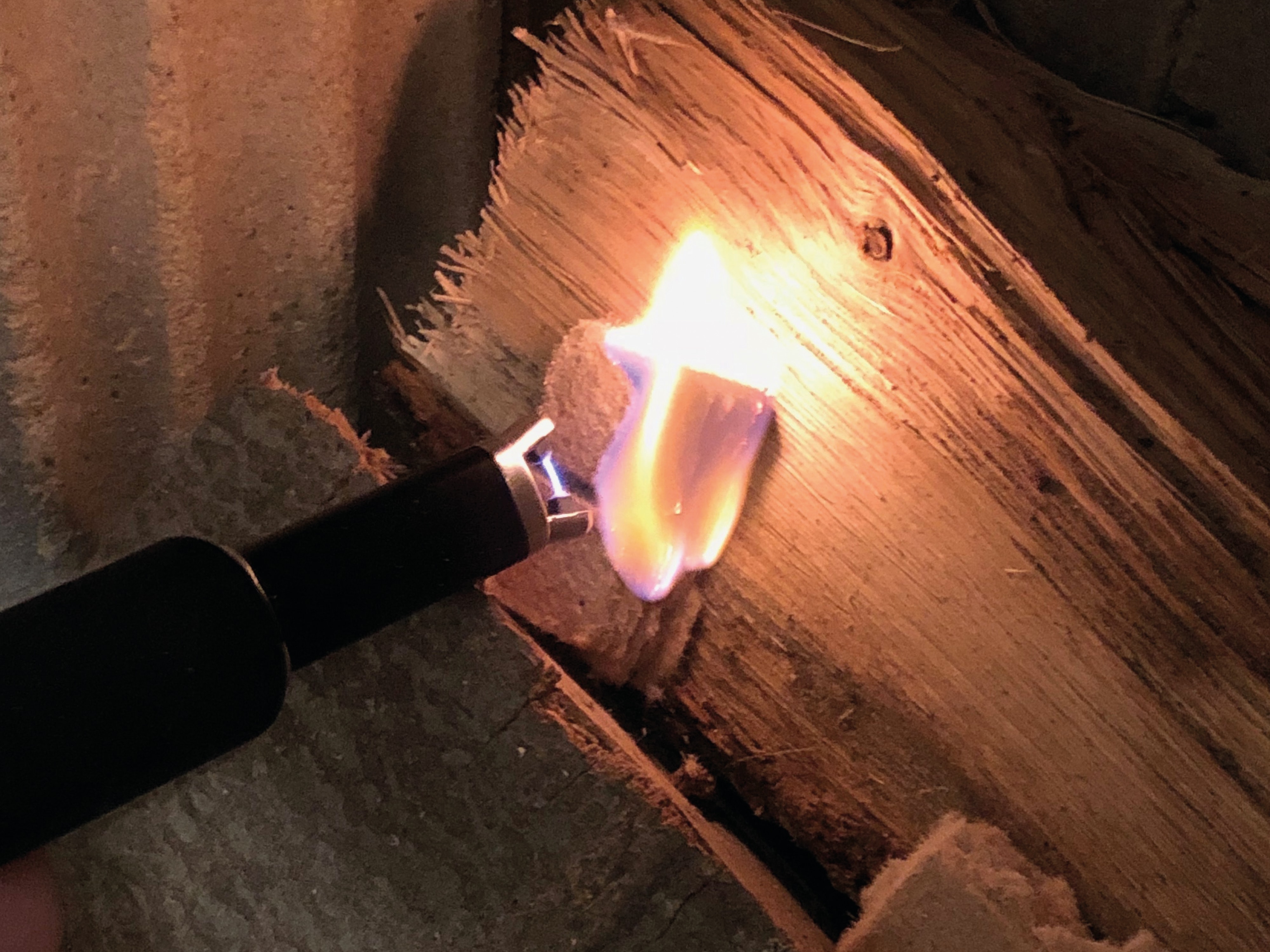 TFA Elektronisches Lichtbogen-Stabfeuerzeug 98.1119.01 TFA Elektronisches Lichtbogen-Stabfeuerzeug 98.1119.01