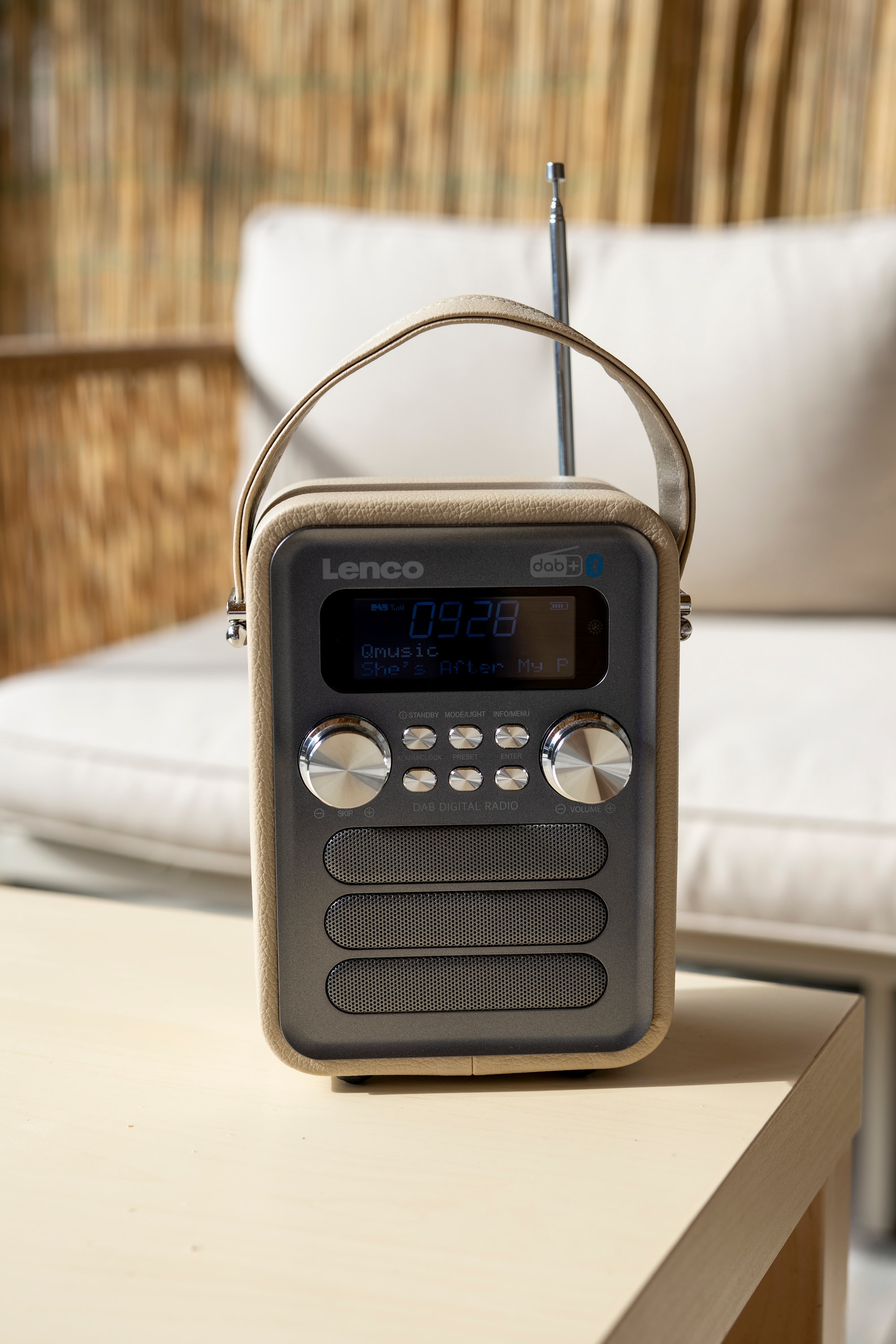 LENCO DAB+ Radio, tragbar, Bluetooth, taupe