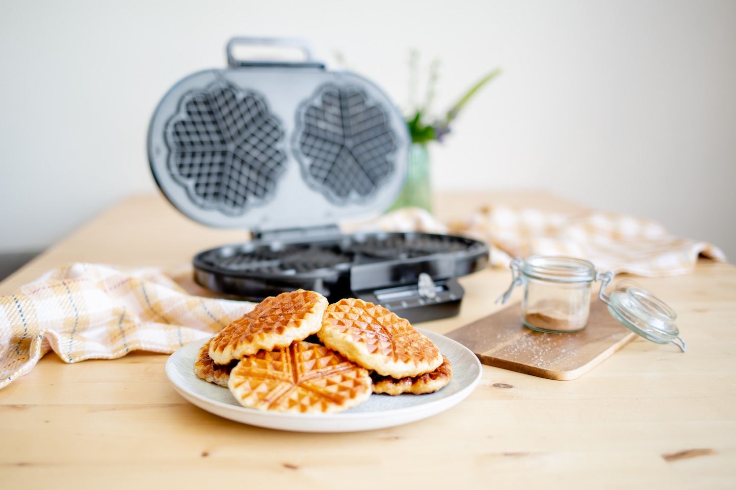 STEBA Doppel Waffeleisen WE 2, 2x5 Herzwaffeln, Ø15,5cm, antihaftbeschichtung