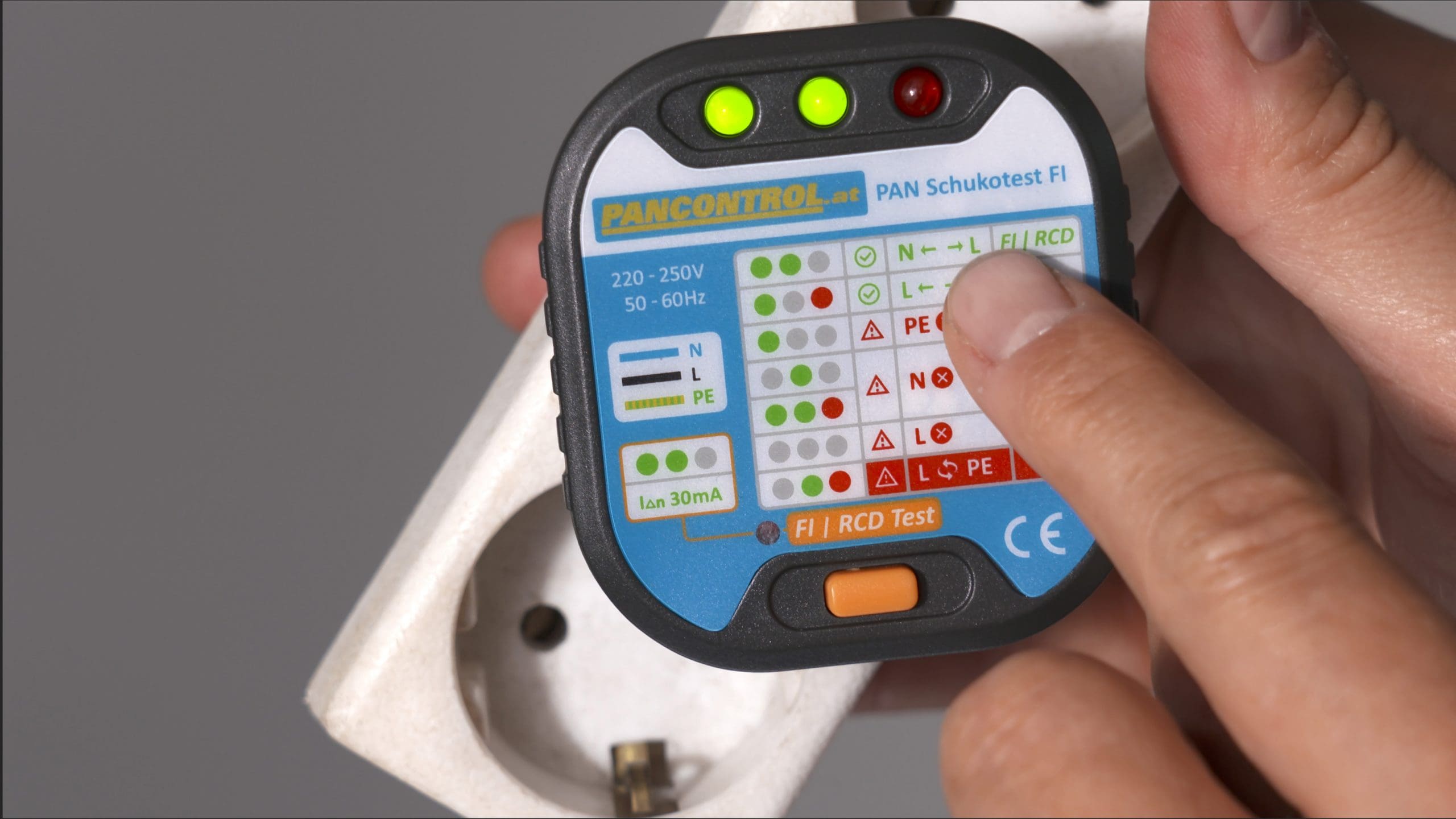 PANCONTROL PAN Steckdosen-Prüfer + FI-Tester