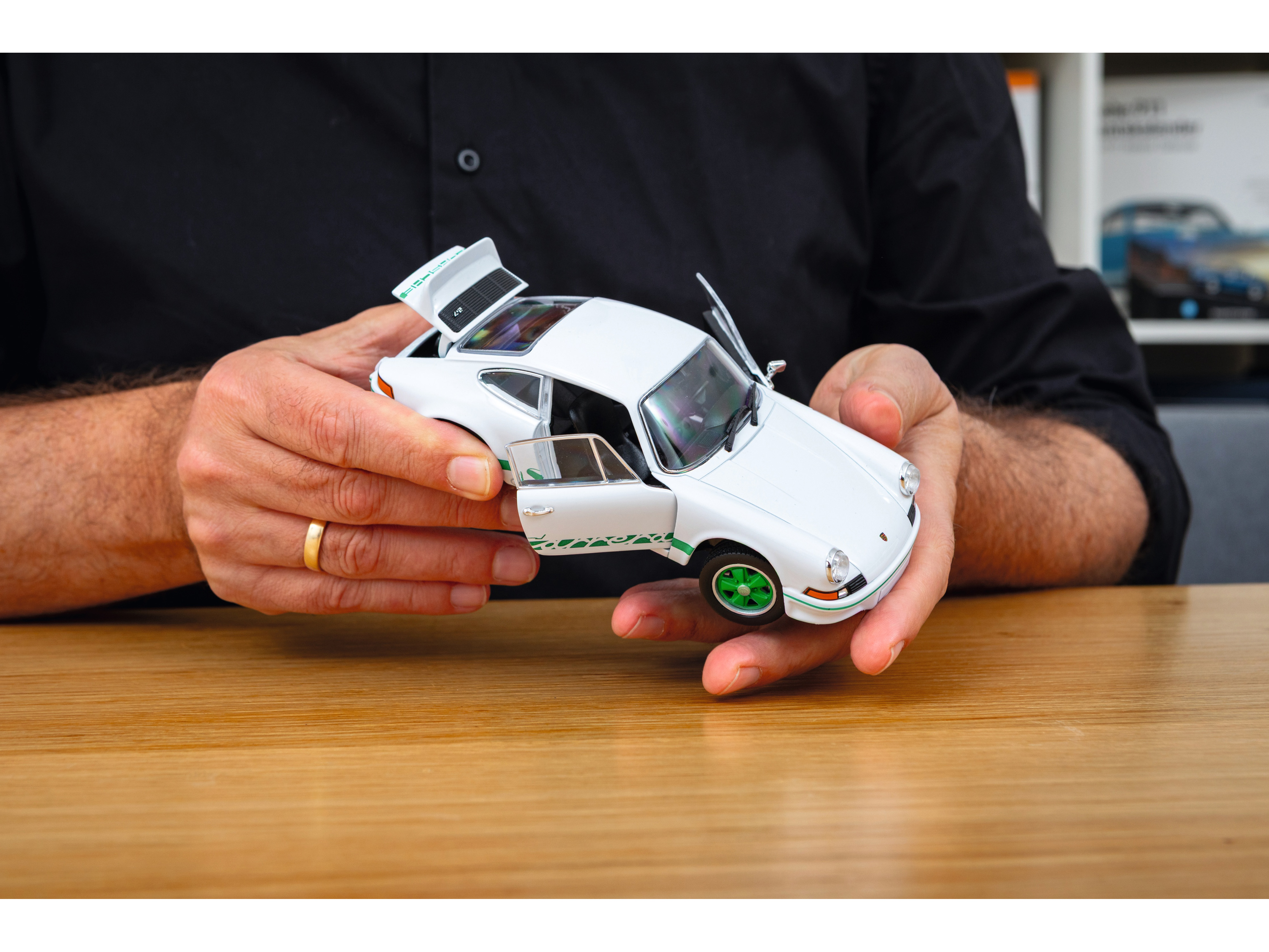 FRANZIS Build your Legend: Porsche 911 Carrera RS 2.7