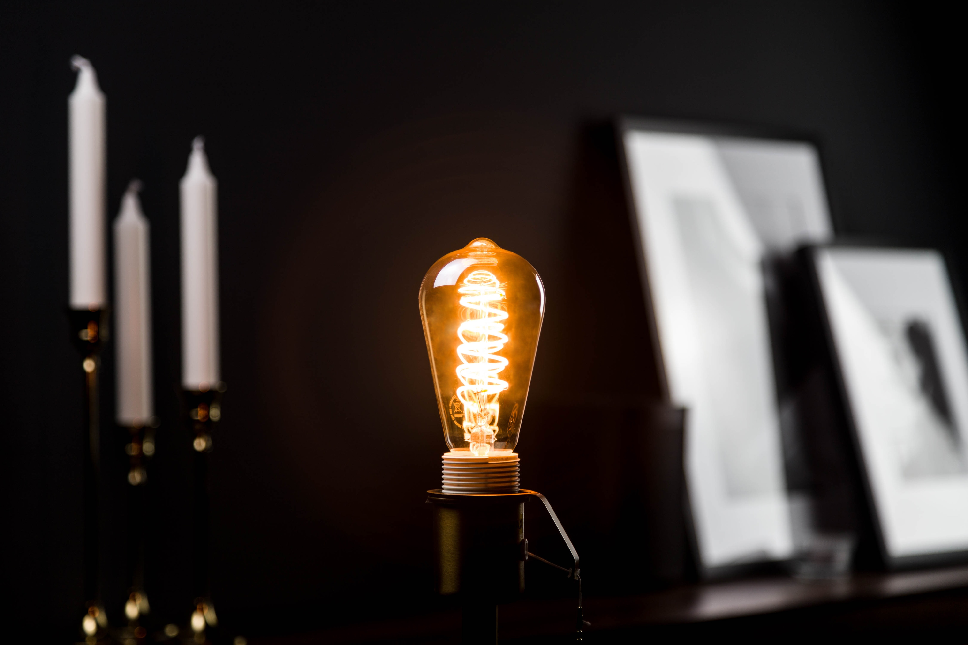 BLULAXA LED FlexFilament ST64, E27, 4,8W, 2200 K, EEK: G, 380 lm, IP20, warmweiß