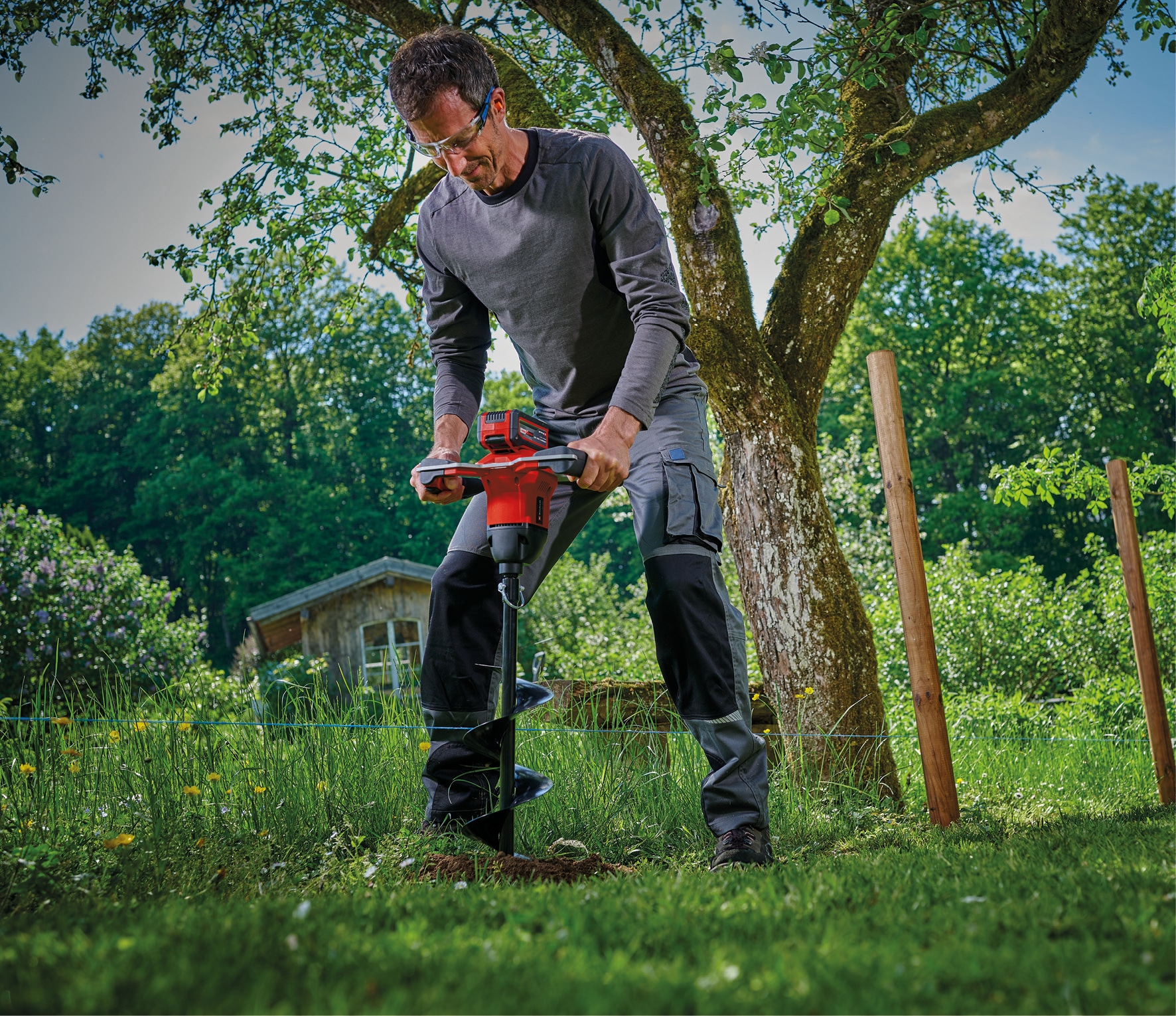 EINHELL PROFESSIONAL Akku-Erdbohrer GP-EA 18/150 Li BL Kit (1x 4,0 Ah) EINHELL PROFESSIONAL Akku-Erdbohrer GP-EA 18/150 Li BL Kit (1x 4,0 Ah)