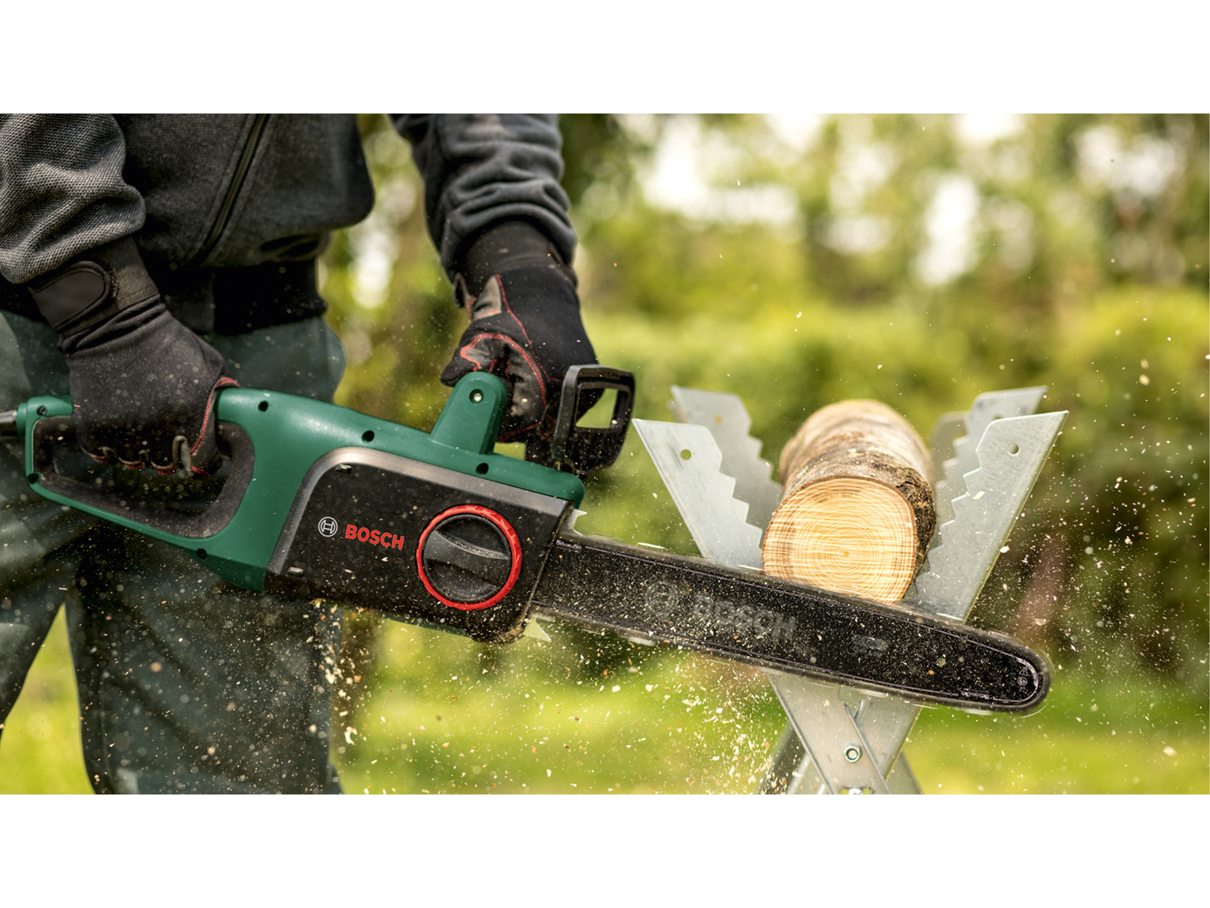 BOSCH Kettensäge UniversalChain 35, 06008B8304, mit 2 Sägeketten BOSCH Kettensäge UniversalChain 35, 06008B8304, mit 2 Sägeketten