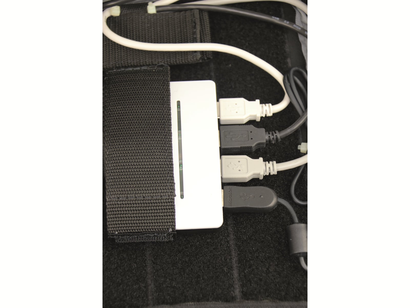 Tasche mit USB-Hub und optischer Maus, B-Ware Tasche mit USB-Hub und optischer Maus, B-Ware