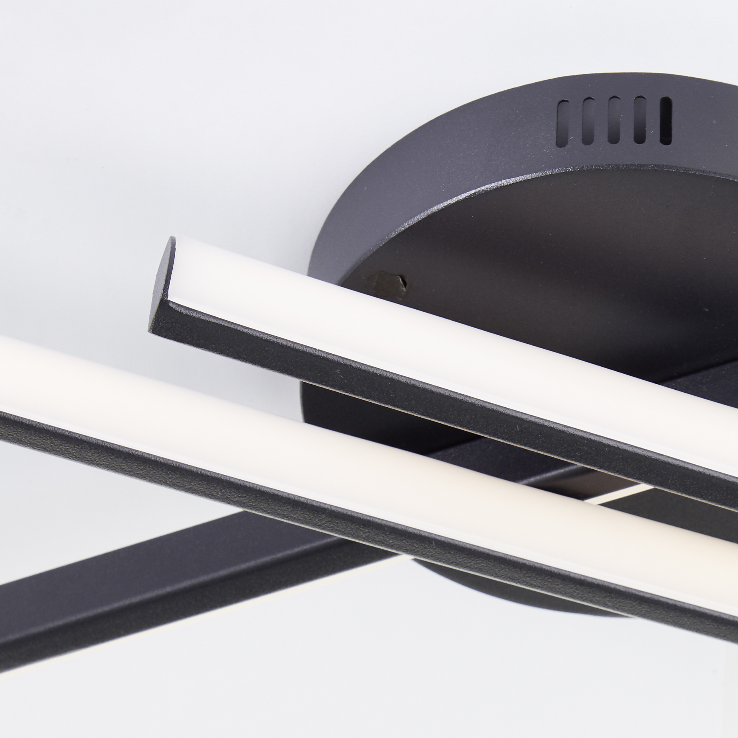 BRILLIANT LED-Deckenleuchte, 24 W, 3000 K, 2800 lm, warmweiß, IP20, schwarz