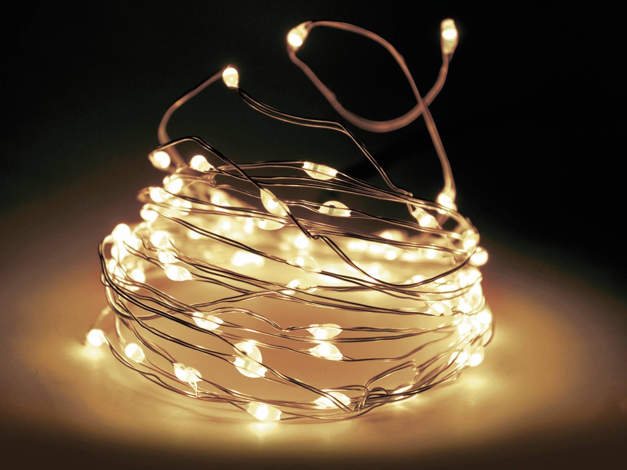 LED-Lichterkette, Silberdraht, 20 LEDs, warmweiß, Batteriebetrieb, Timer LED-Lichterkette, Silberdraht, 20 LEDs, warmweiß, Batteriebetrieb, Timer