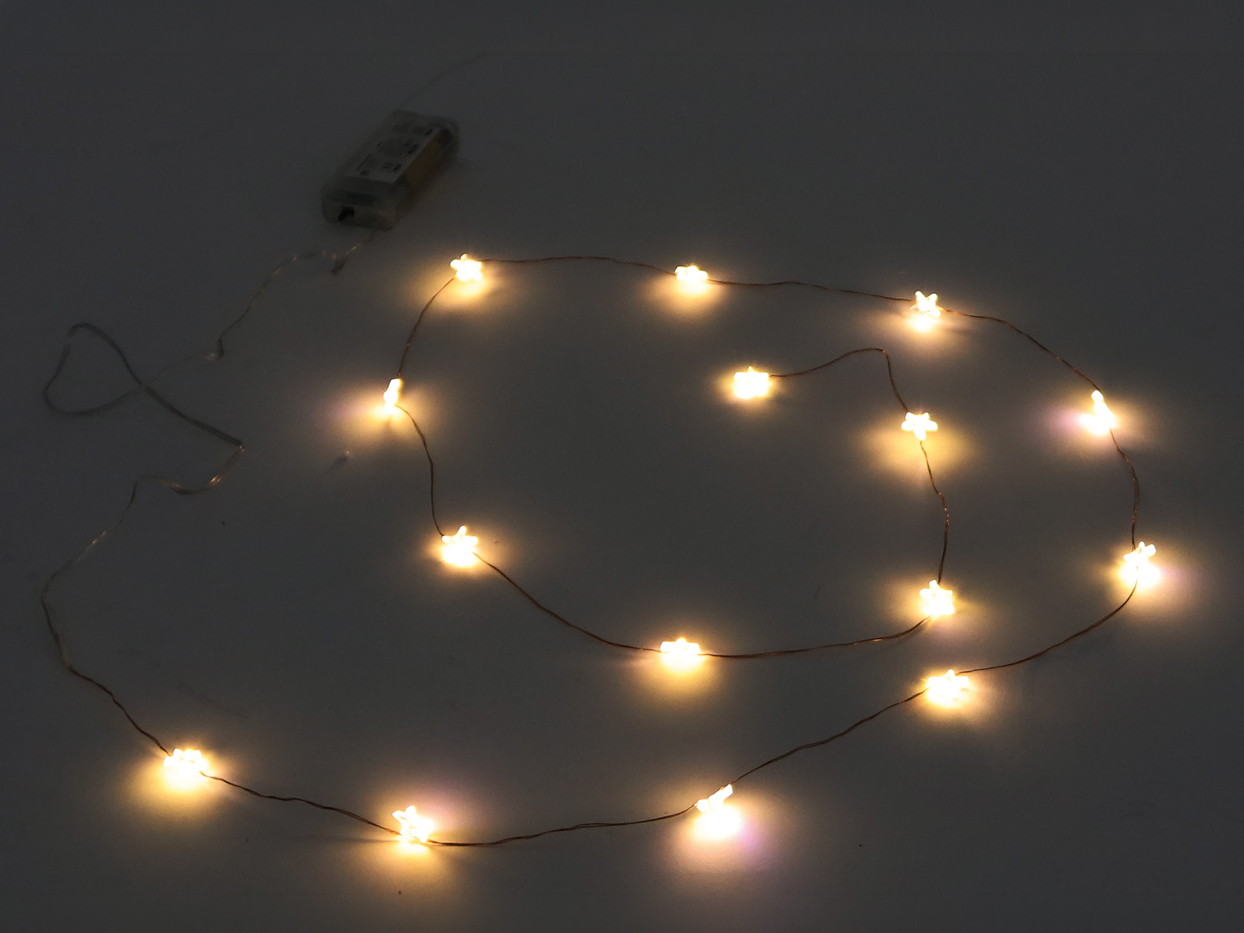 Micro-LED-Lichterkette, Sterne, 3 V, 15 LEDs, bronzedraht, warmweiß, 1,90 m